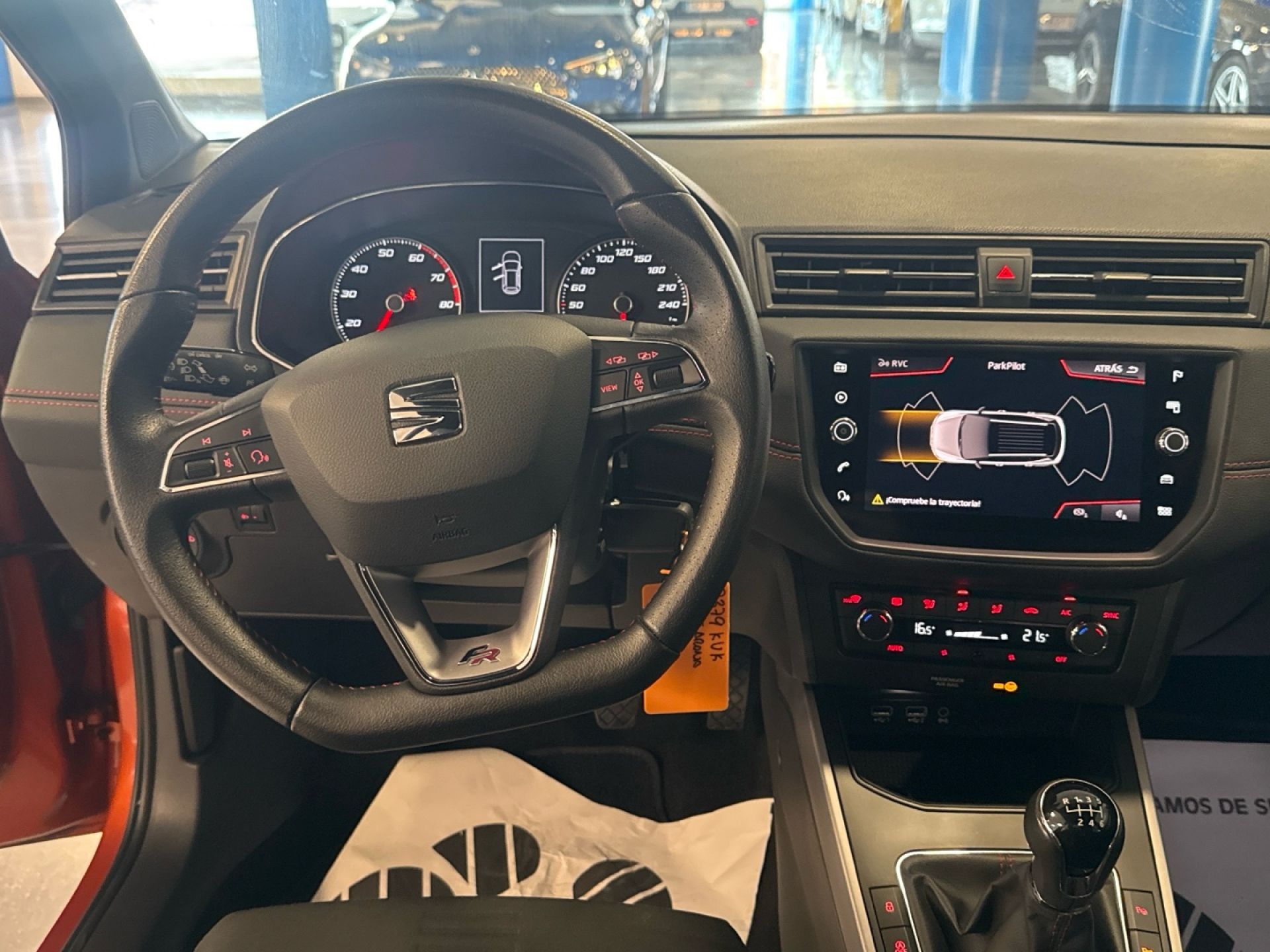 SEAT Arona - 8