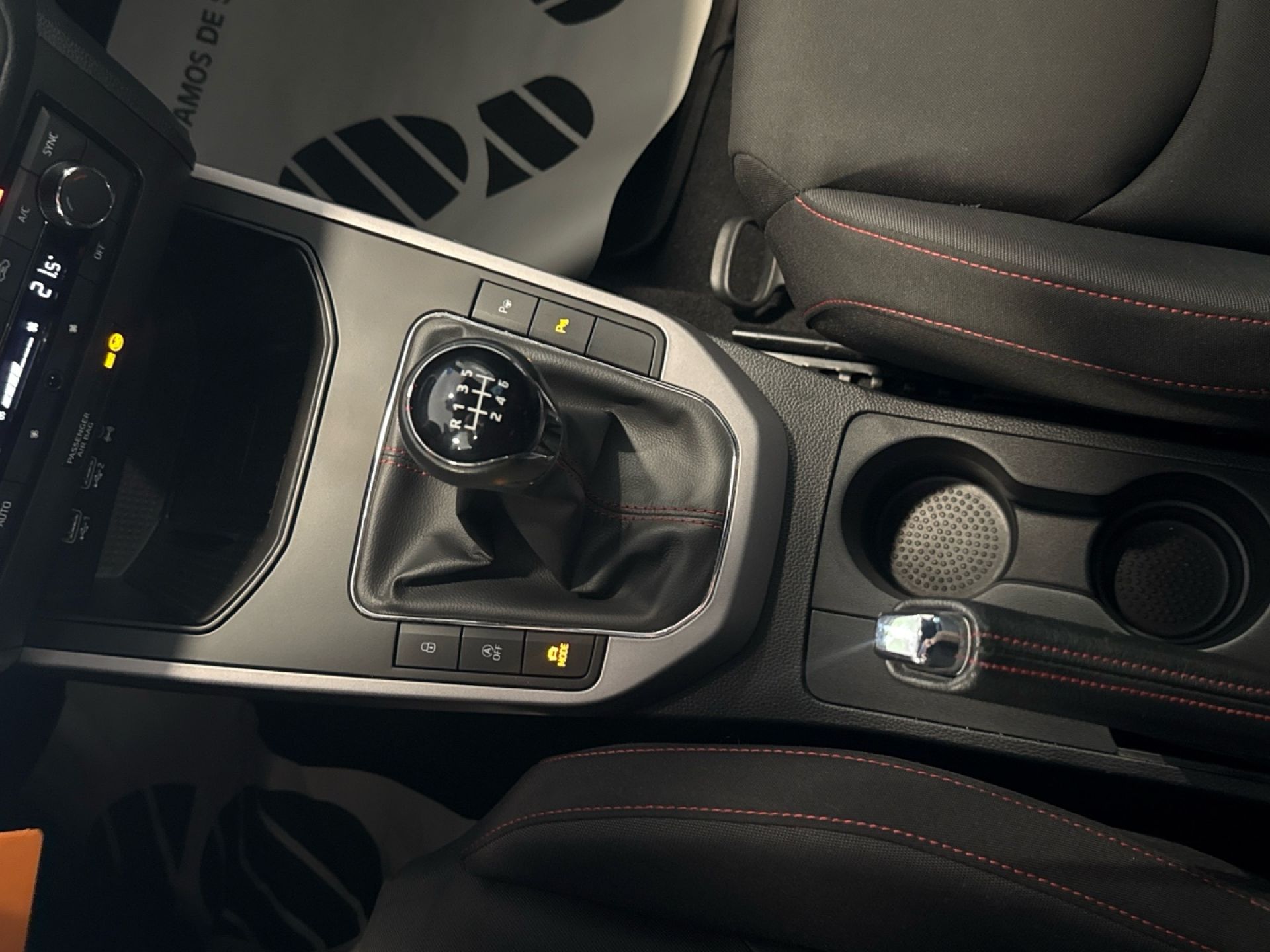 SEAT Arona - 10