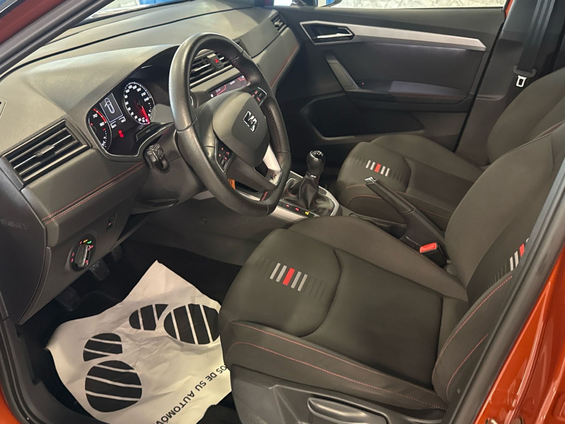 SEAT Arona - 12