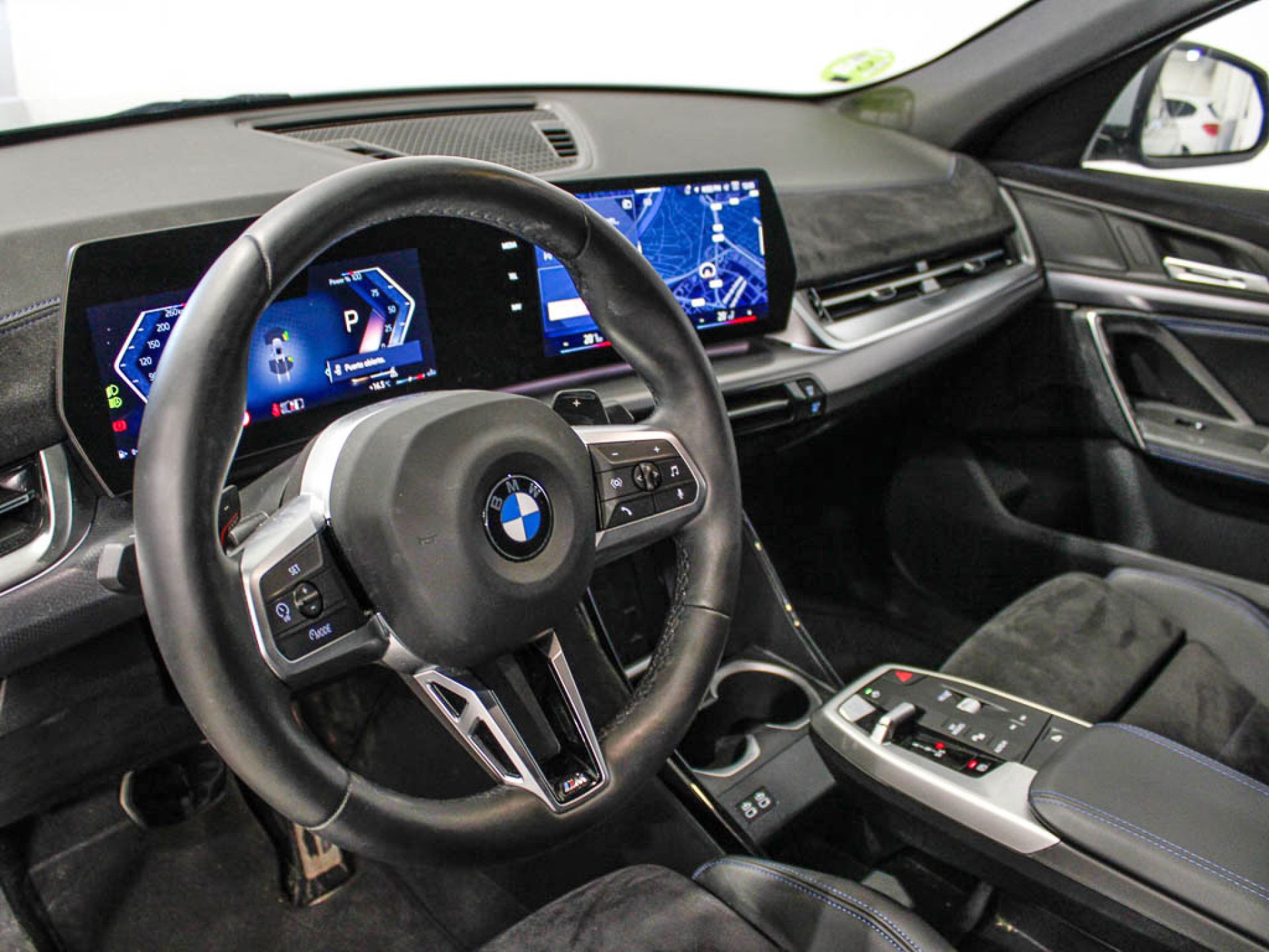 BMW X2 - 11