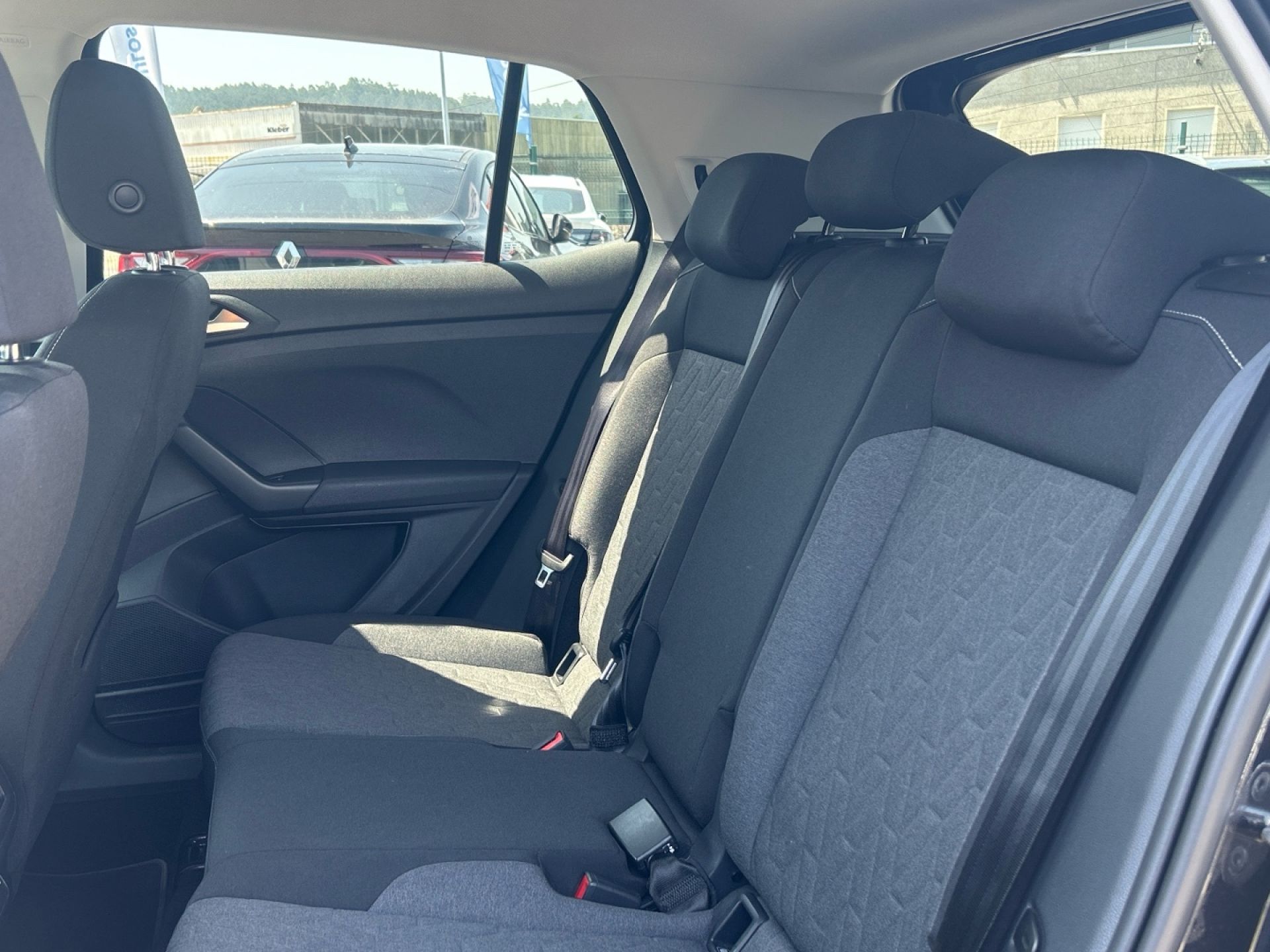 Volkswagen T-Cross - 3