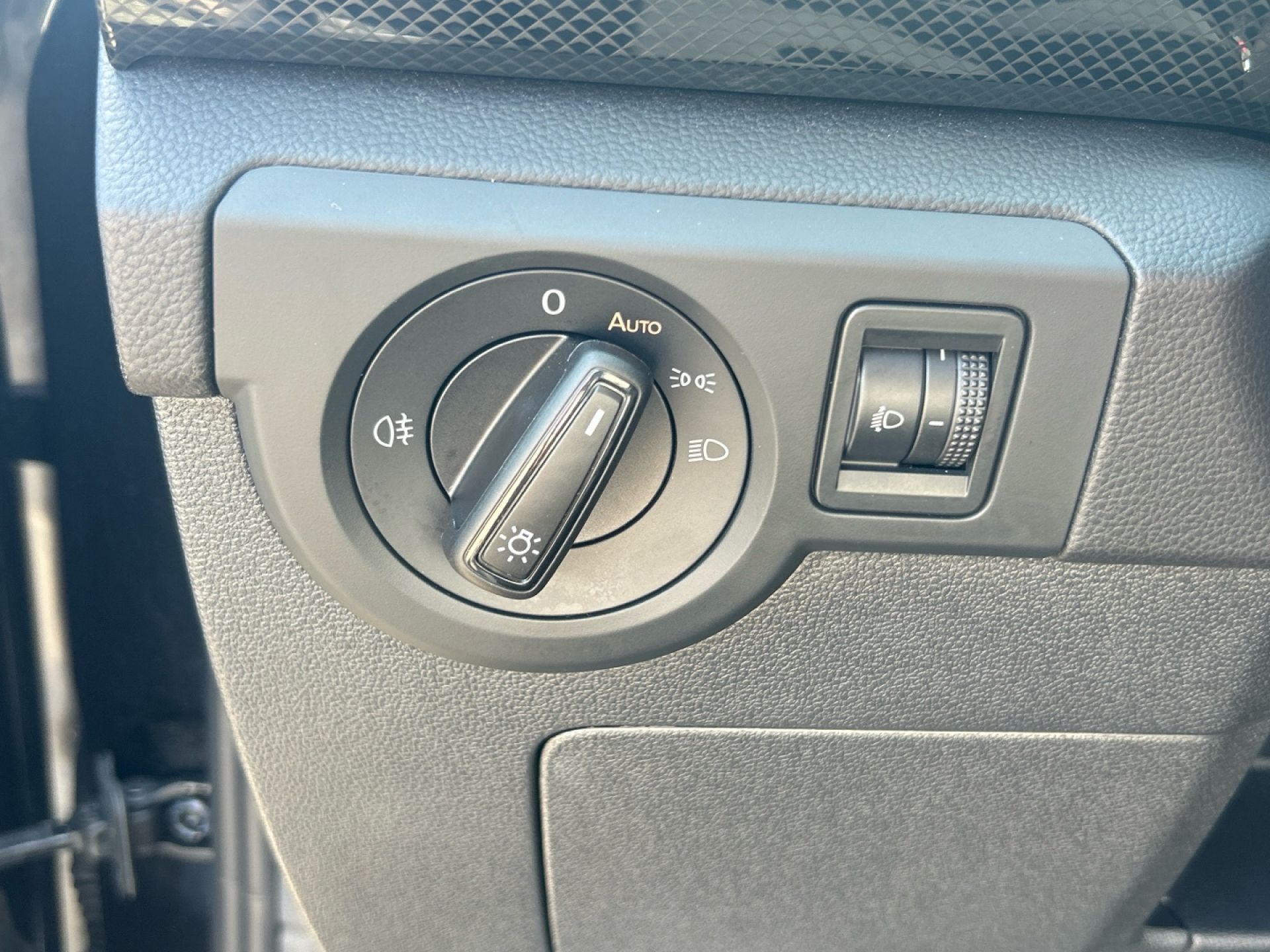 Volkswagen T-Cross - 11