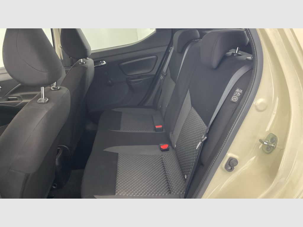 Nissan Micra - 12