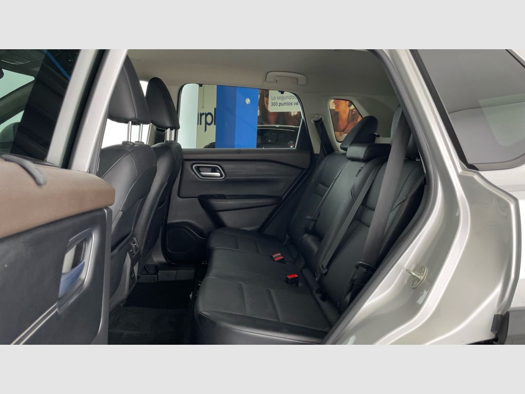 Nissan X-Trail - 12