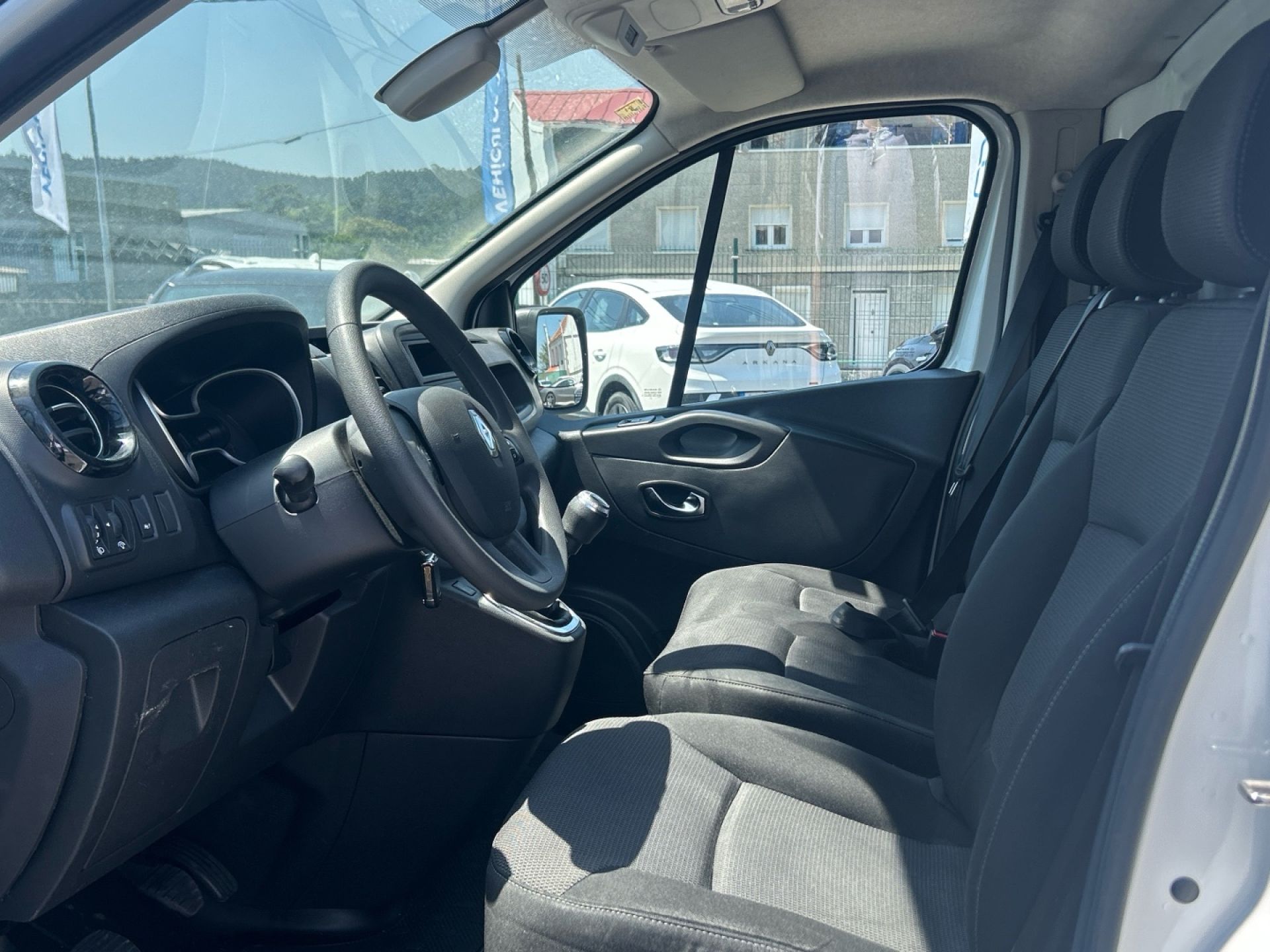 Renault Trafic - 10