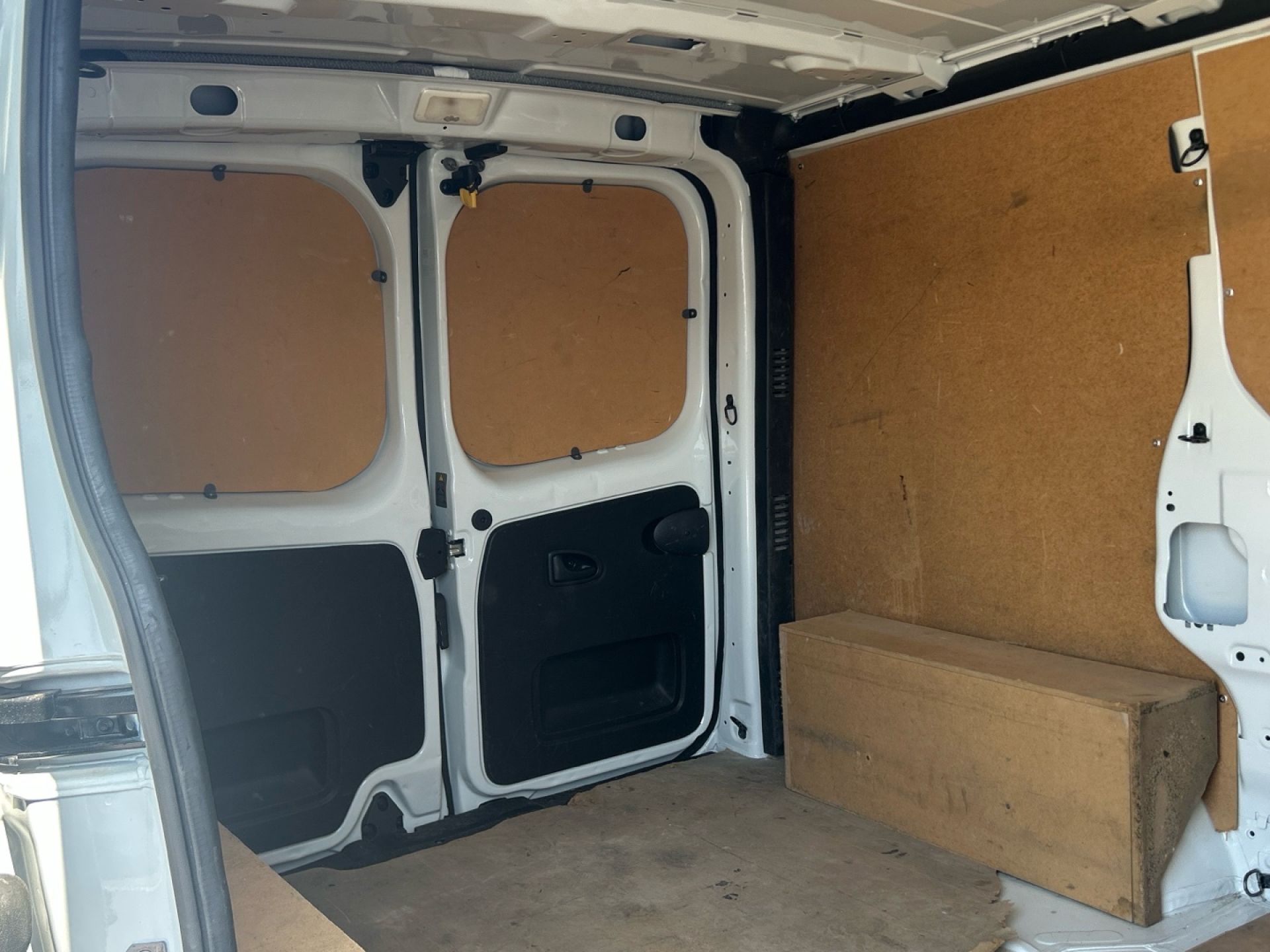 Renault Trafic - 11