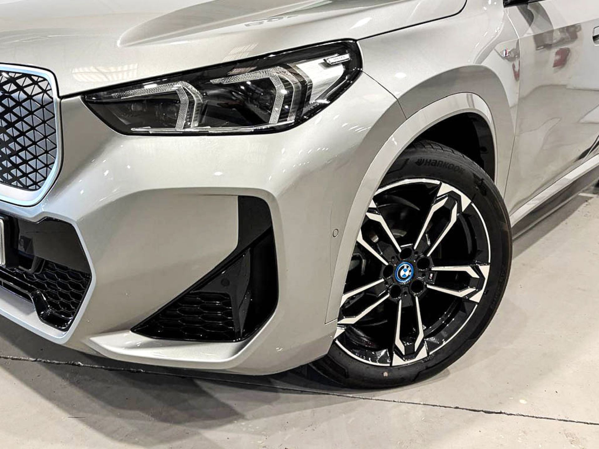 BMW iX1 - 6