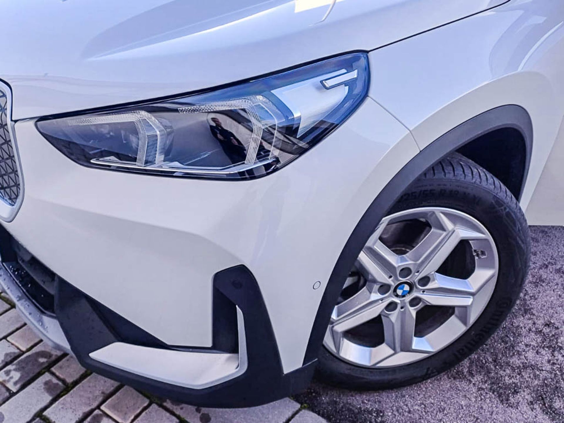 BMW iX1 - 6