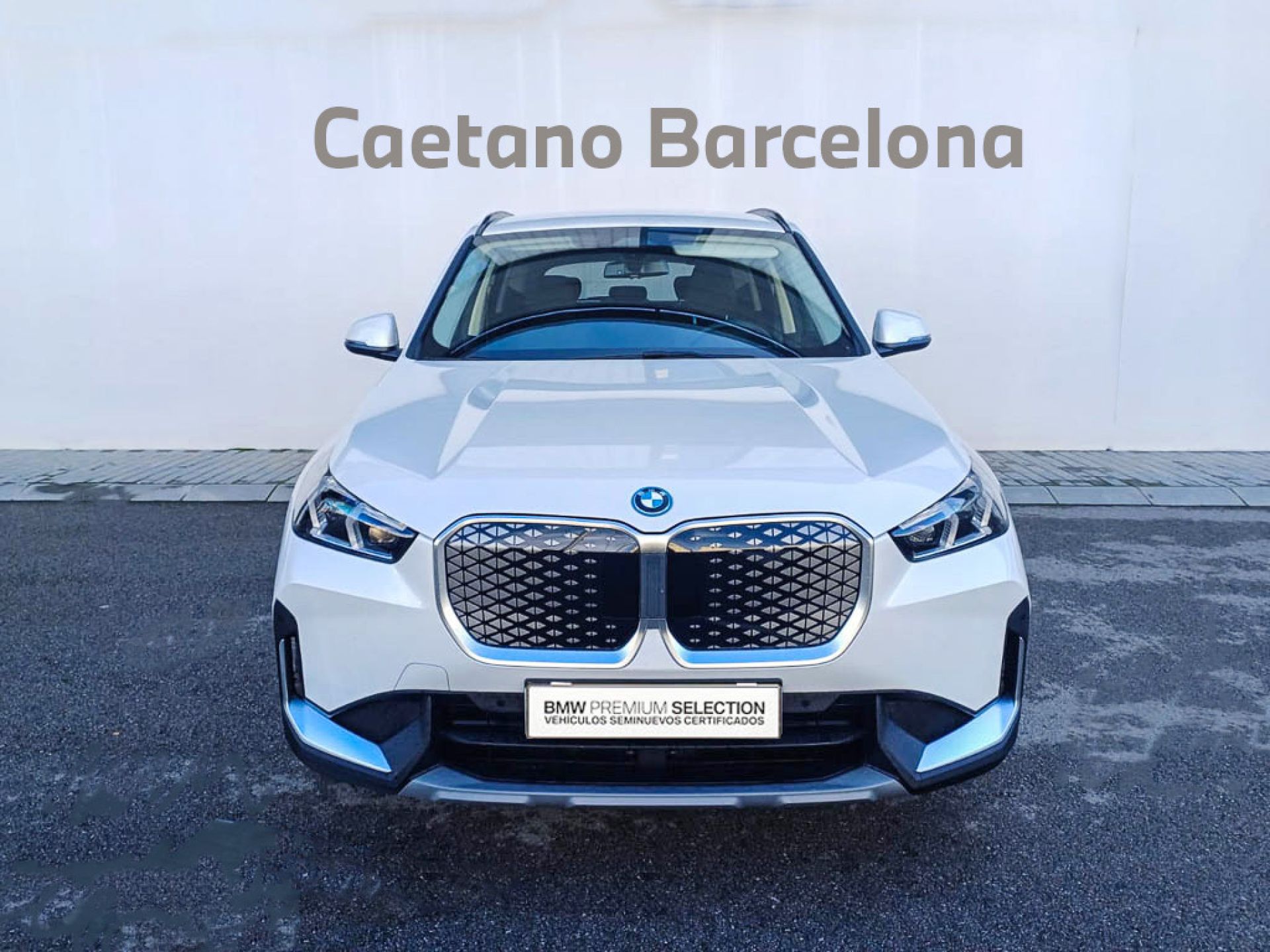BMW iX1 - 2