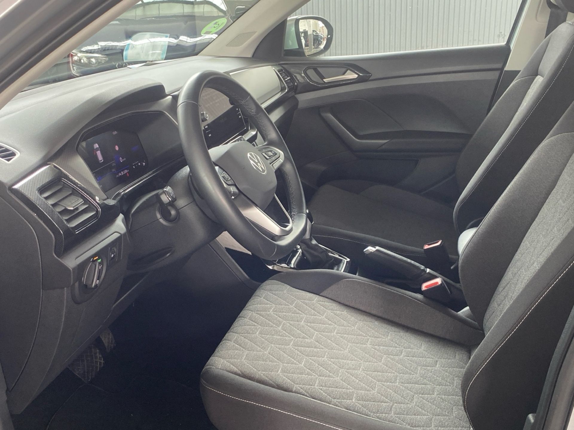 Volkswagen T-Cross - 9