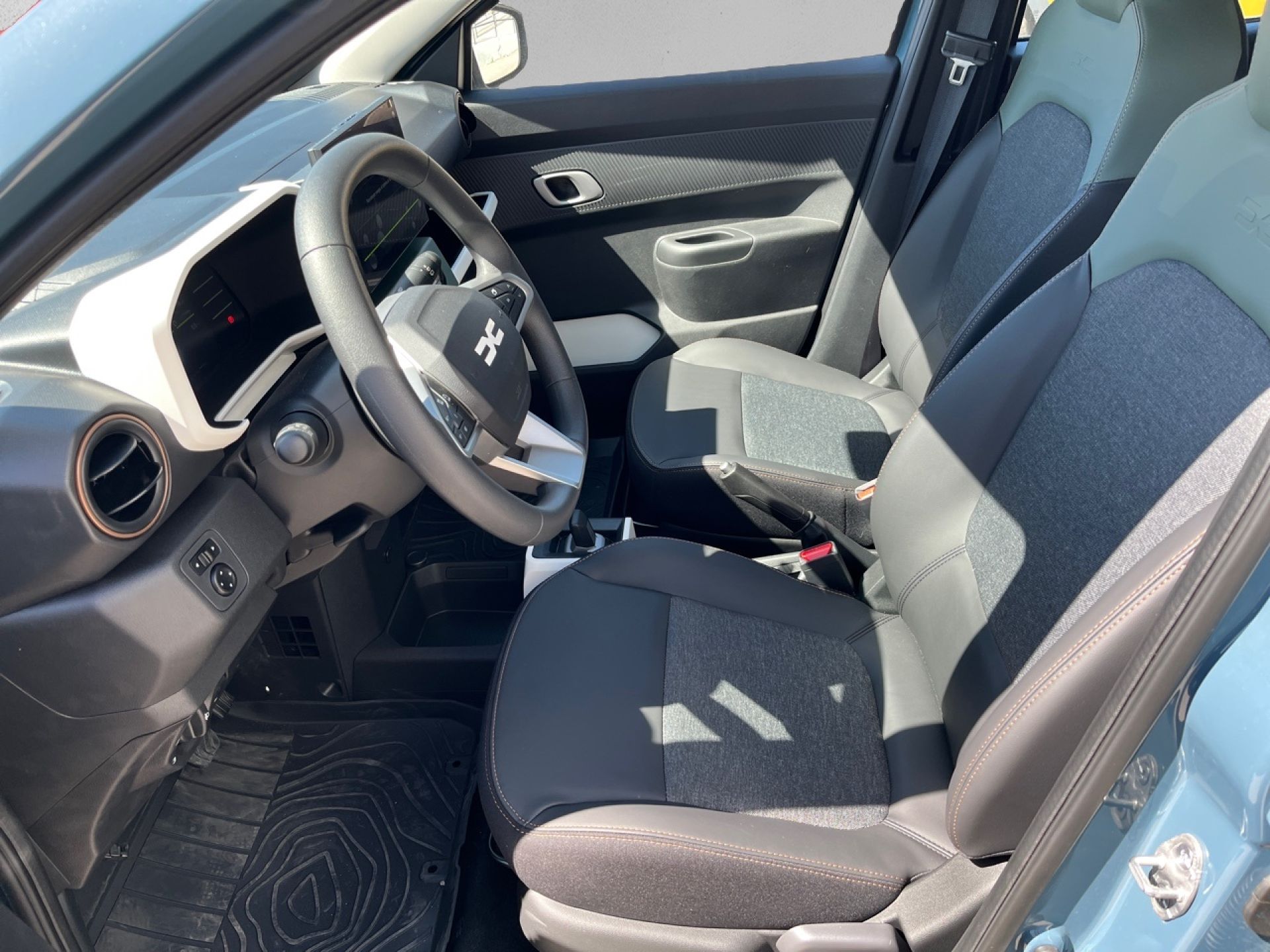 Dacia Spring - 11