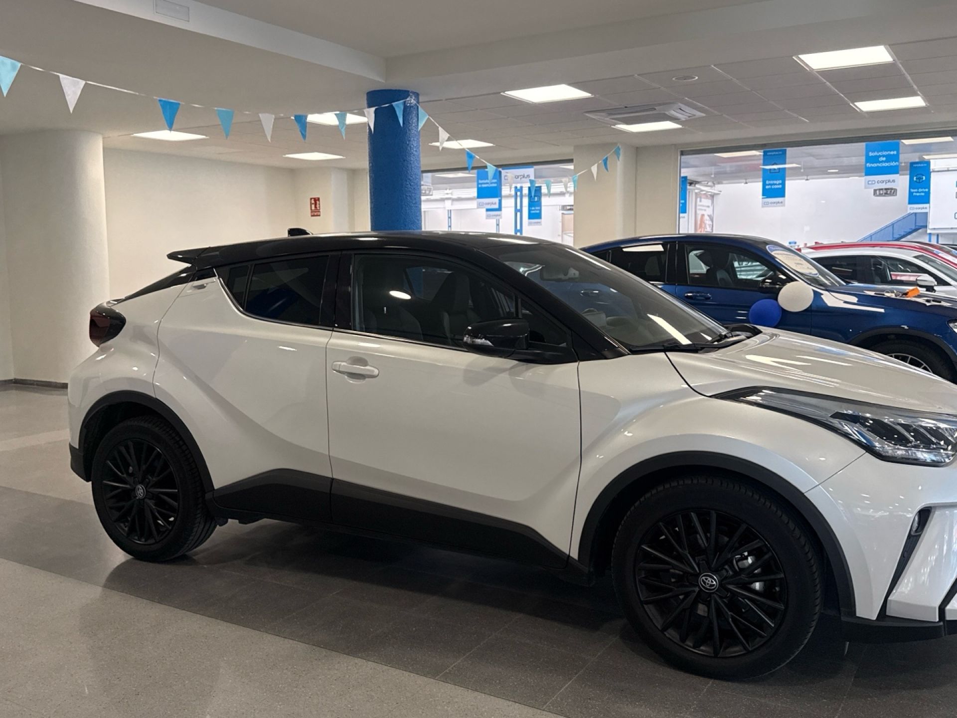 TOYOTA C-HR - 7