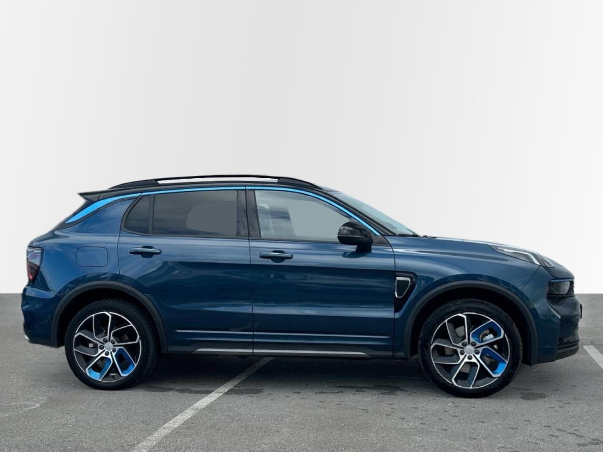 Lynk & Co 01 - 8