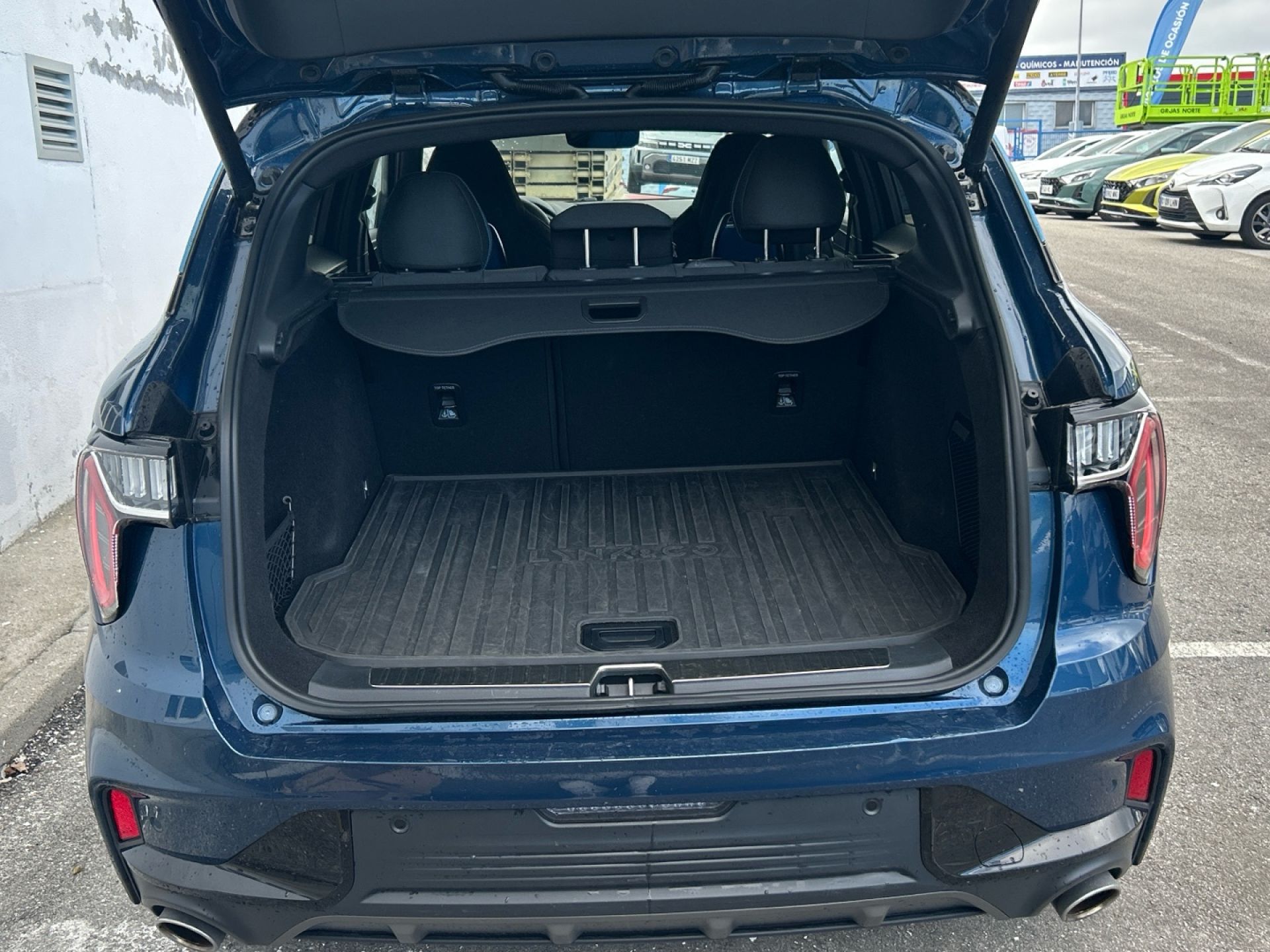 Lynk & Co 01 - 12