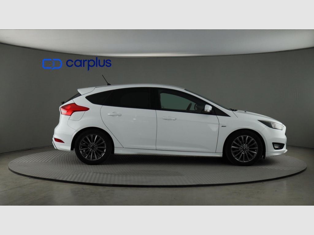 Ford Focus - 8