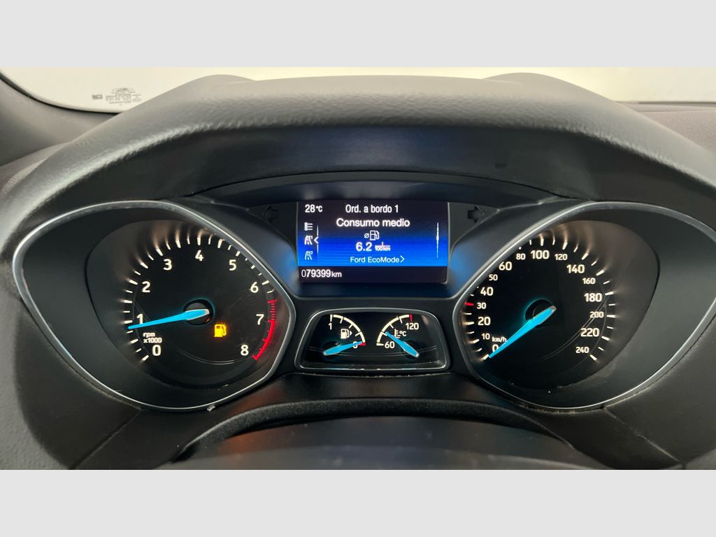 Ford Focus - 10