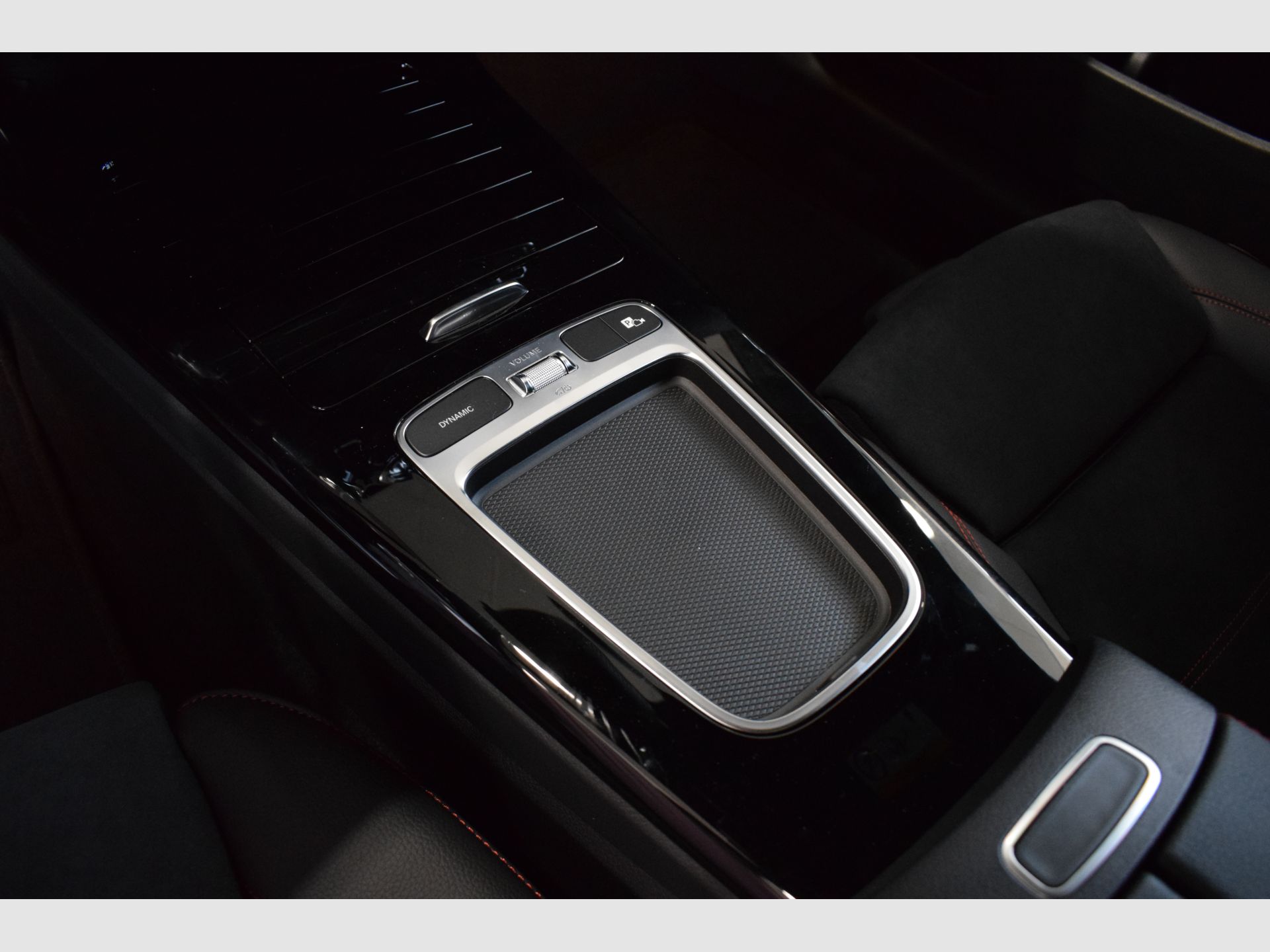 Mercedes-Benz CLA - 5