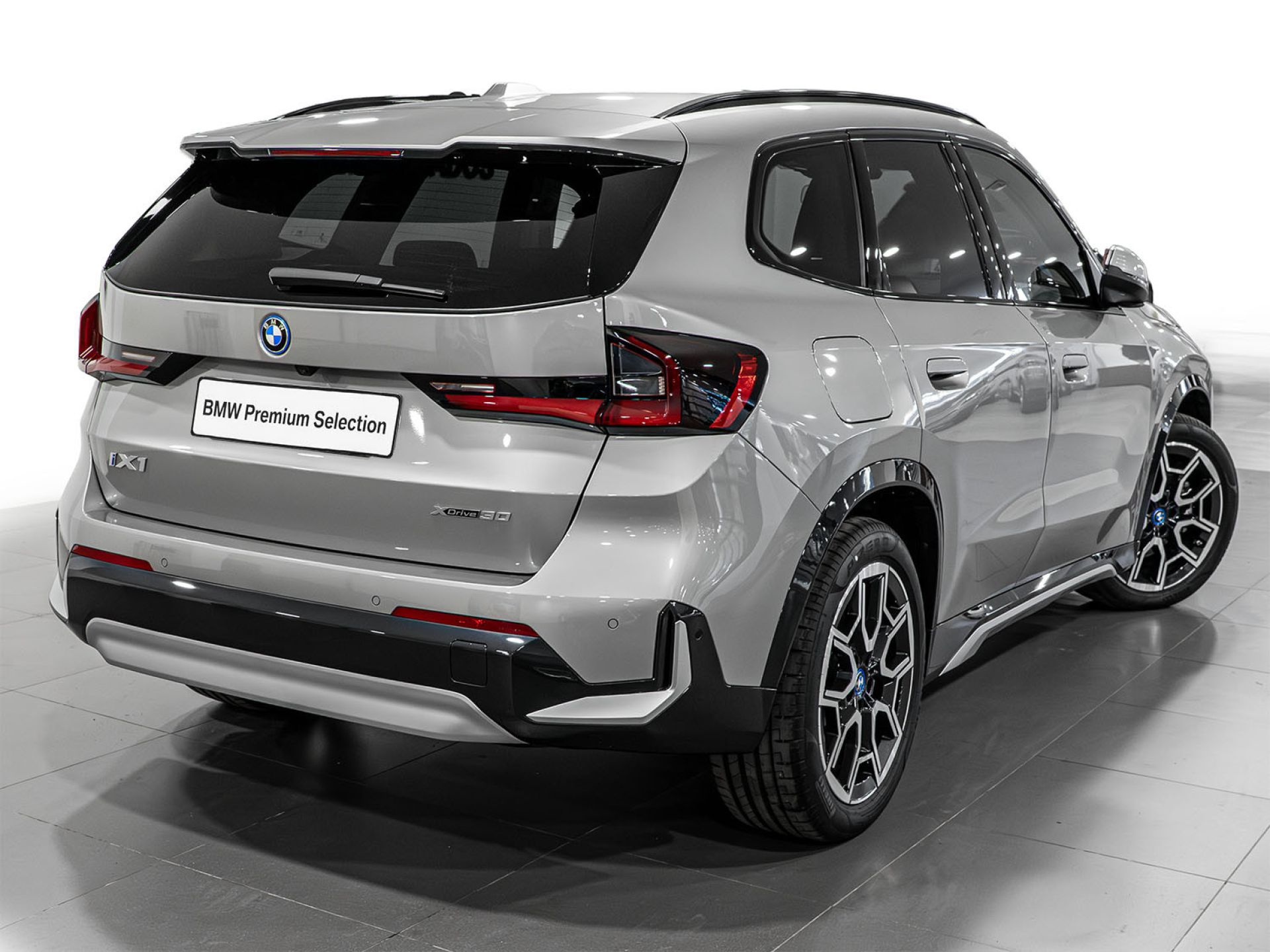 BMW iX1 - 4