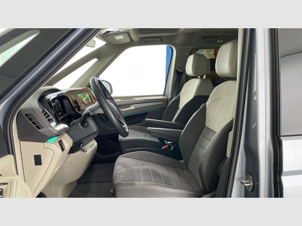 Volkswagen Multivan - 11