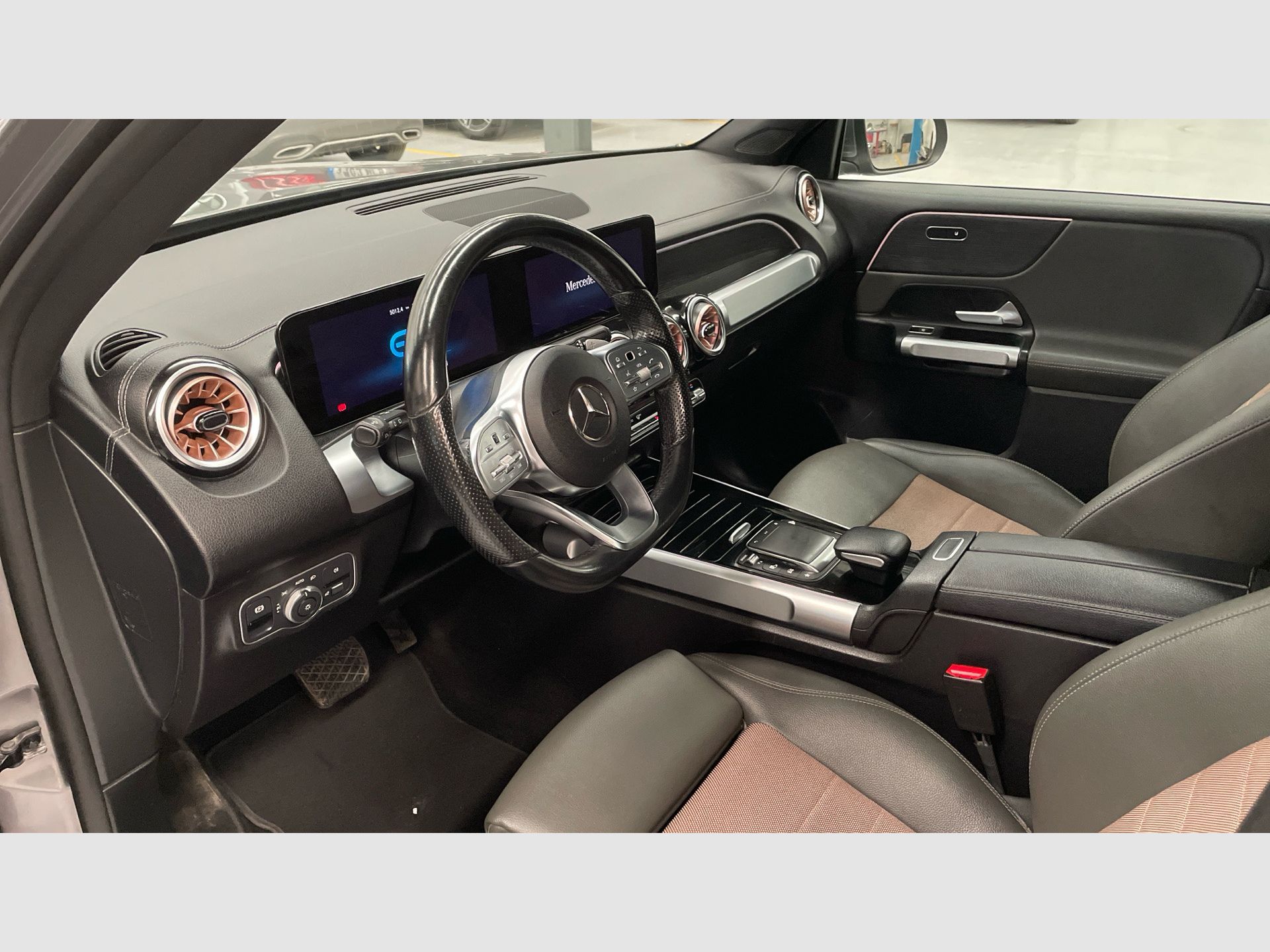 Mercedes-Benz EQB - 6