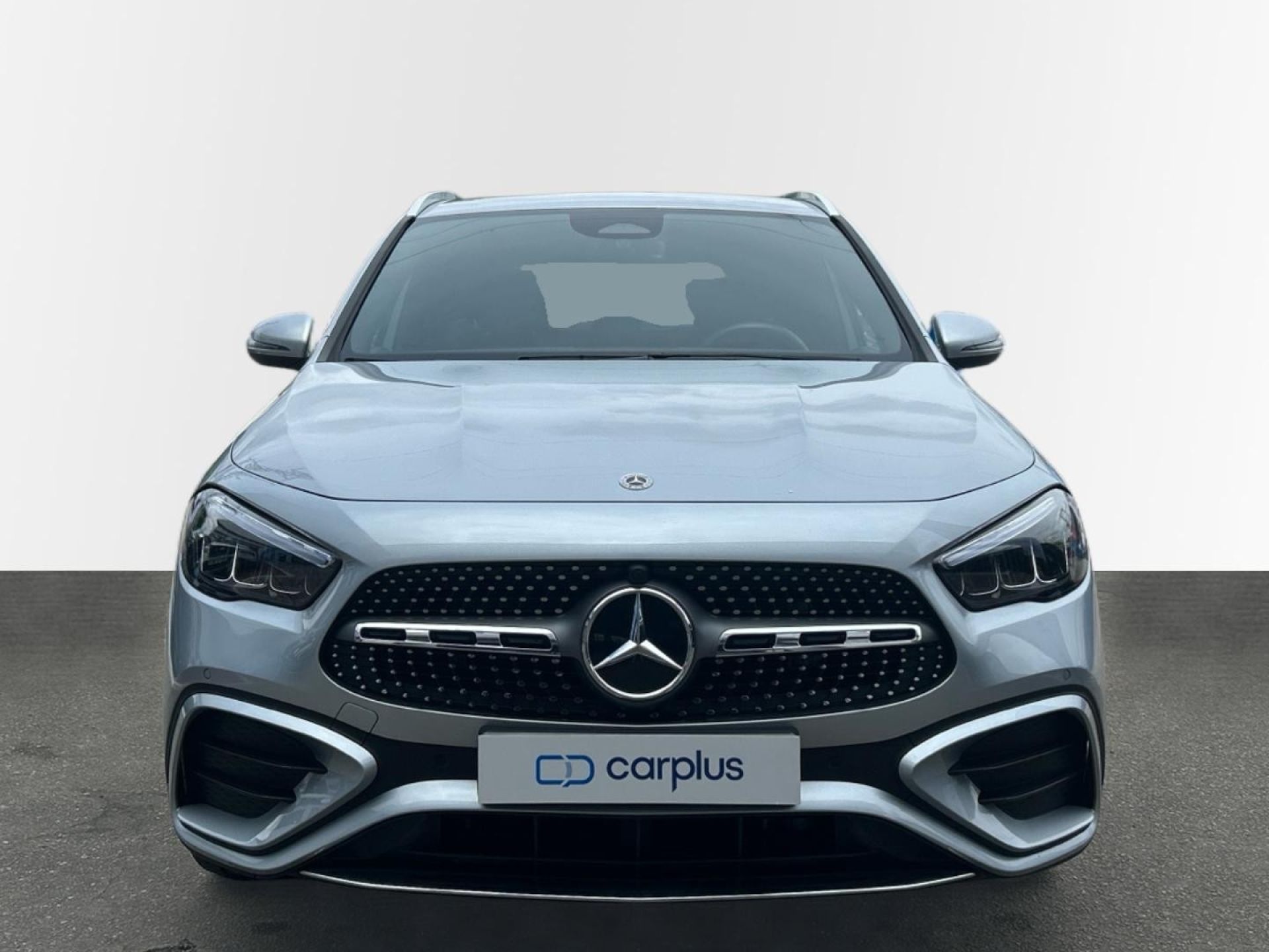 Mercedes-Benz GLA - 12