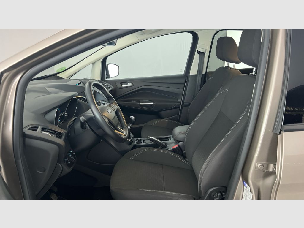 Ford C-Max - 12