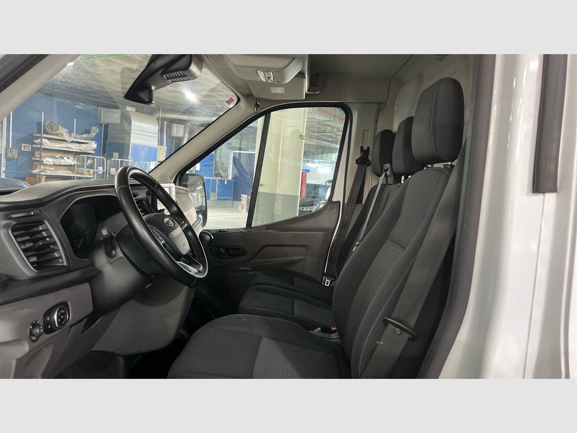 Ford Transit - 11