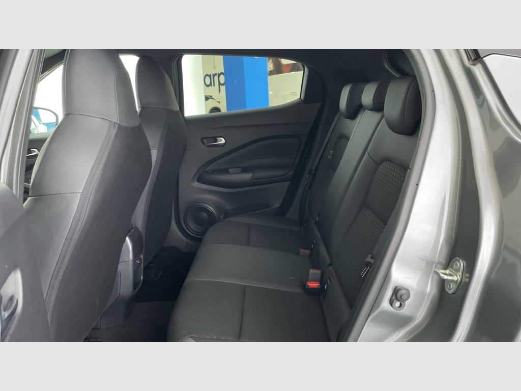 Nissan JUKE - 12
