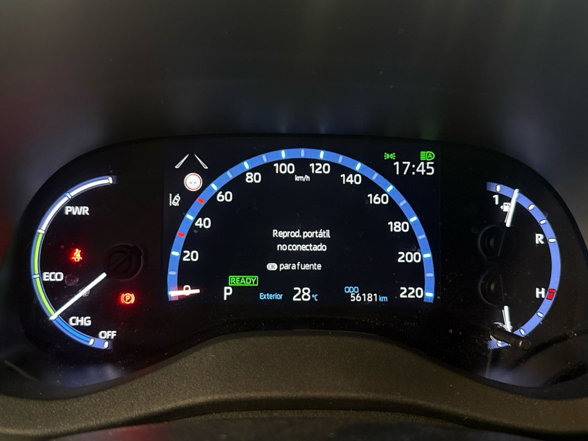 TOYOTA Yaris Cross - 3