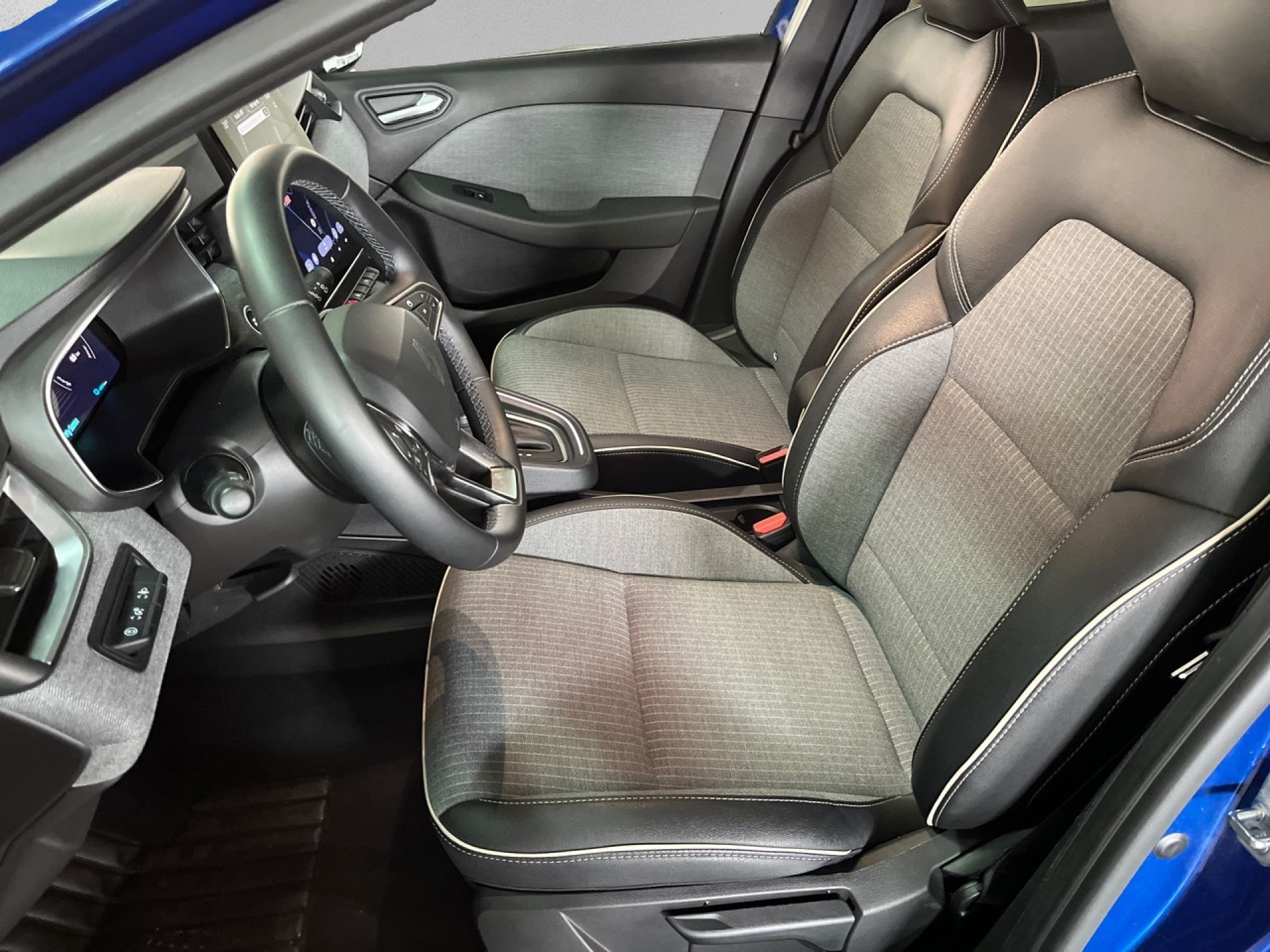 Renault Clio - 11