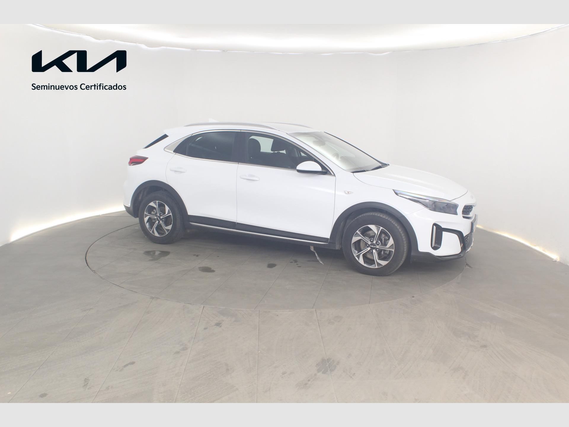 Kia XCeed - 11