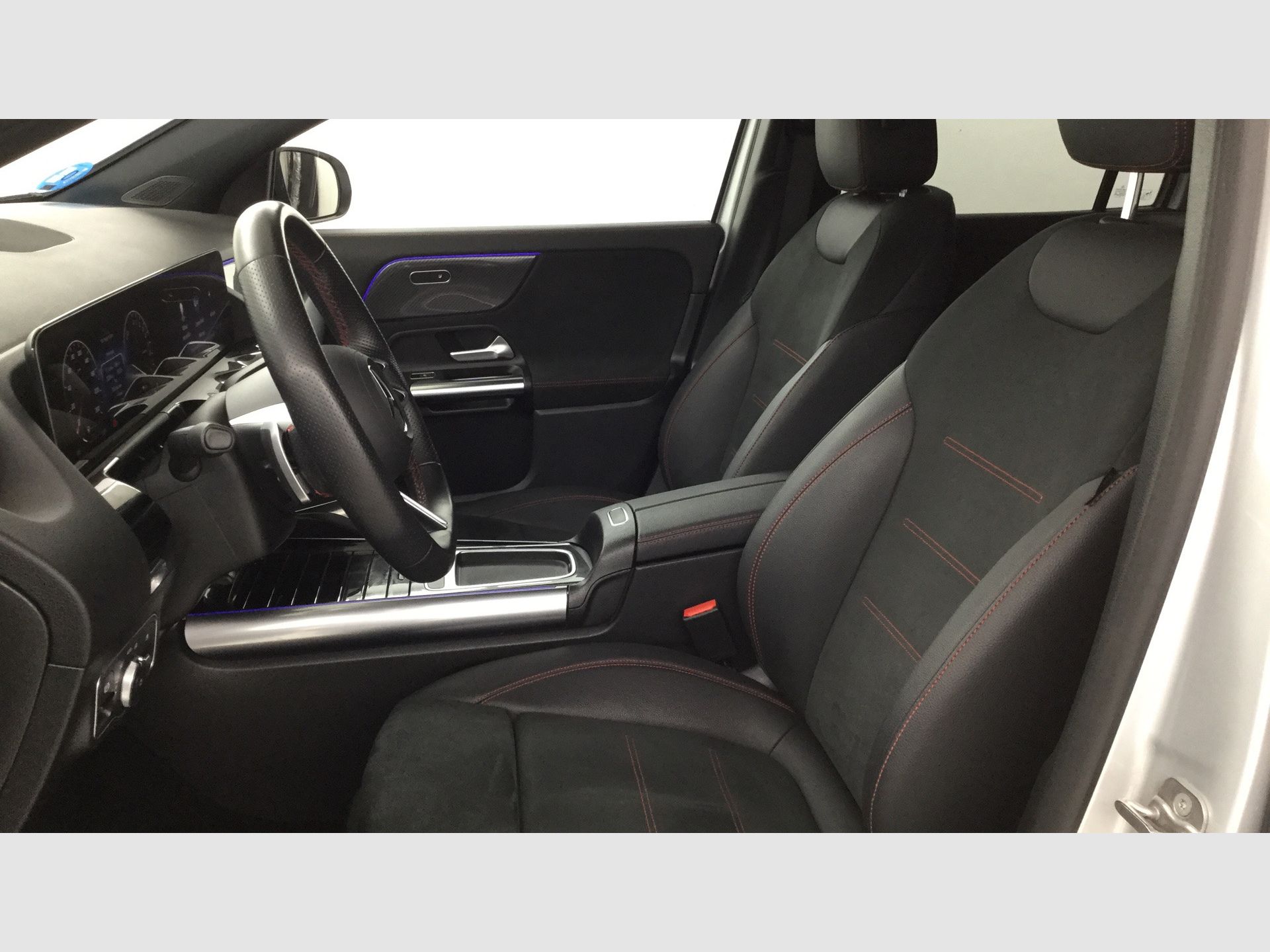 Mercedes-Benz GLA - 6