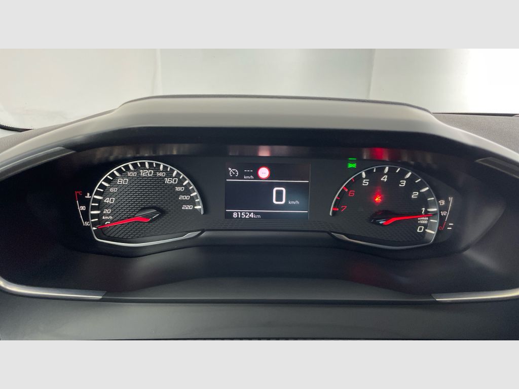 Peugeot 208 - 10