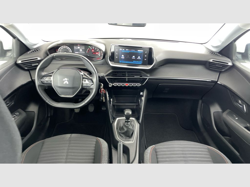 Peugeot 208 - 11