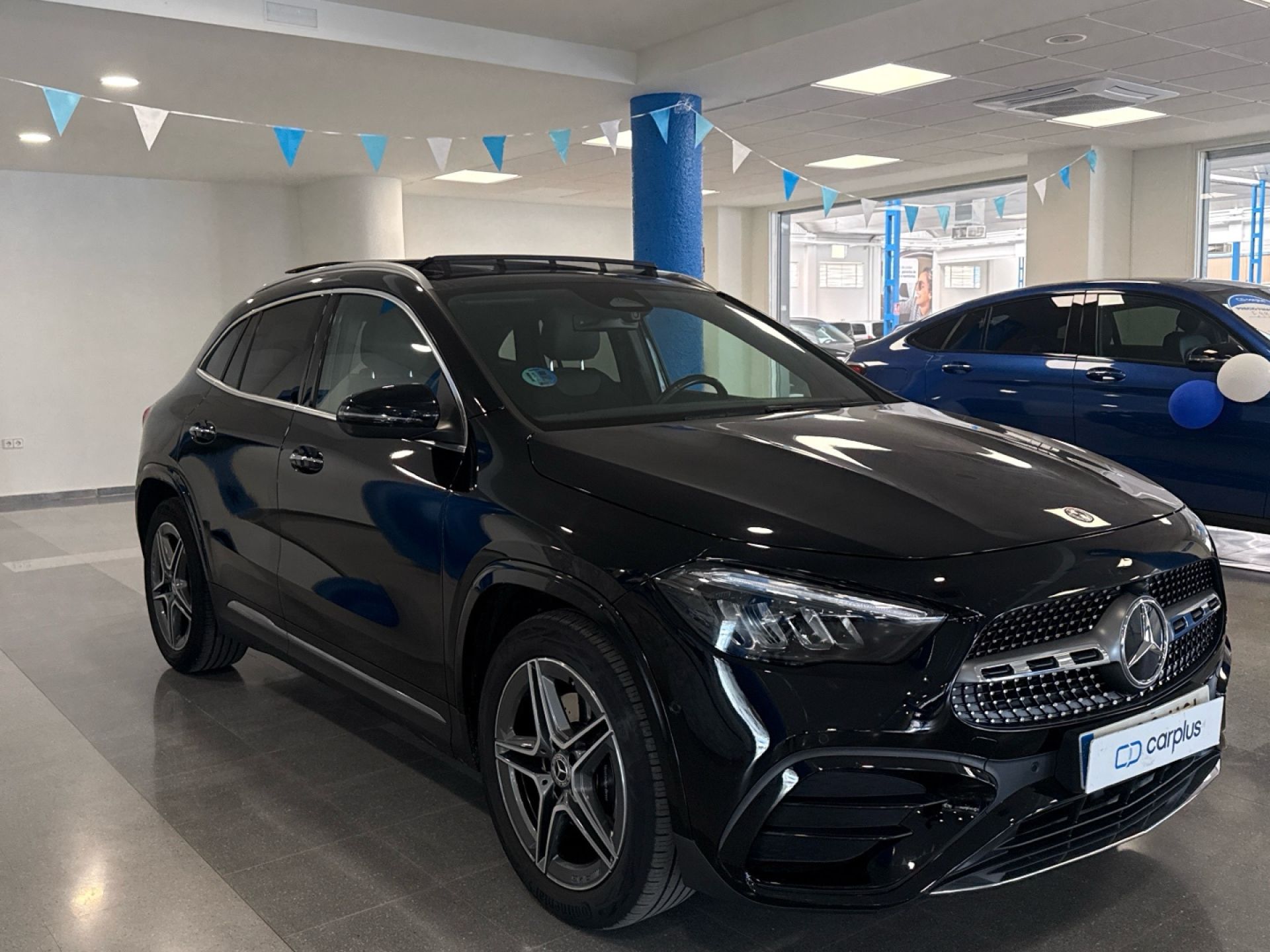Mercedes-Benz GLA - 2