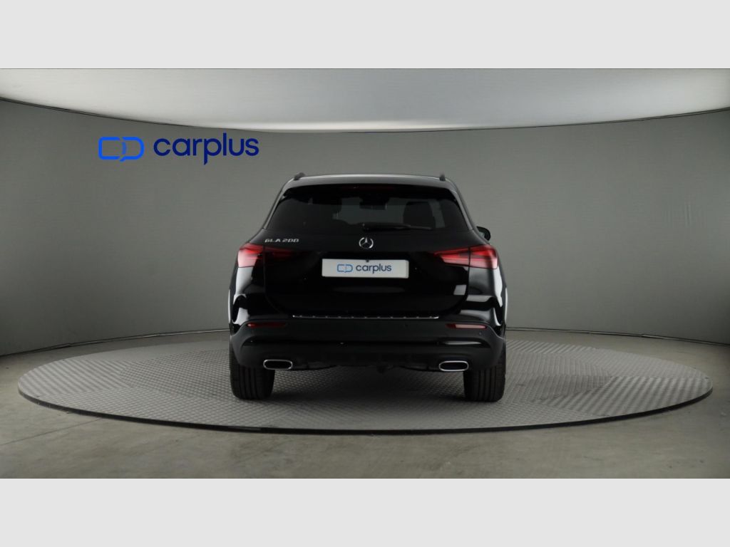 Mercedes-Benz GLA - 6