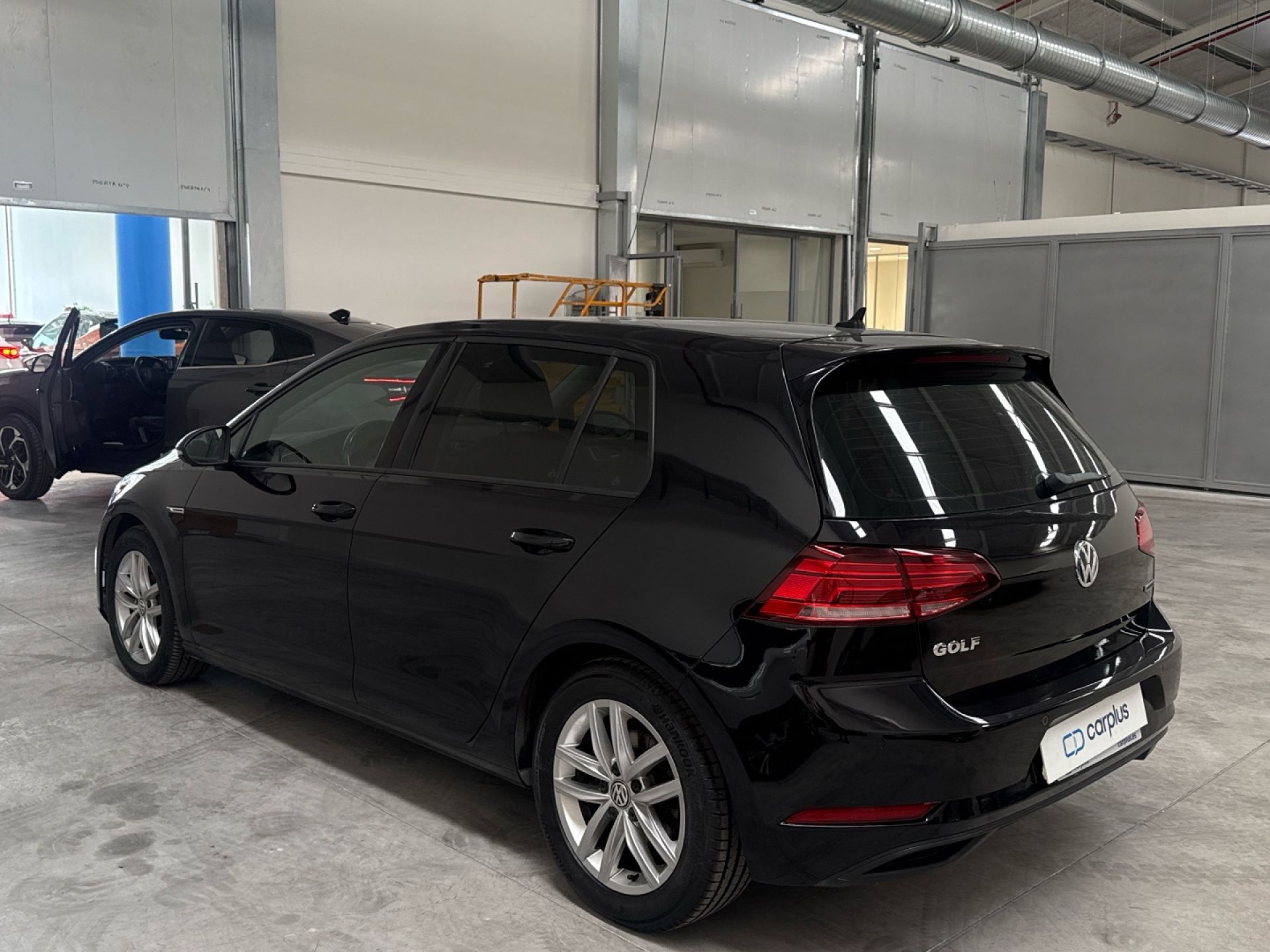 Volkswagen Golf - 5