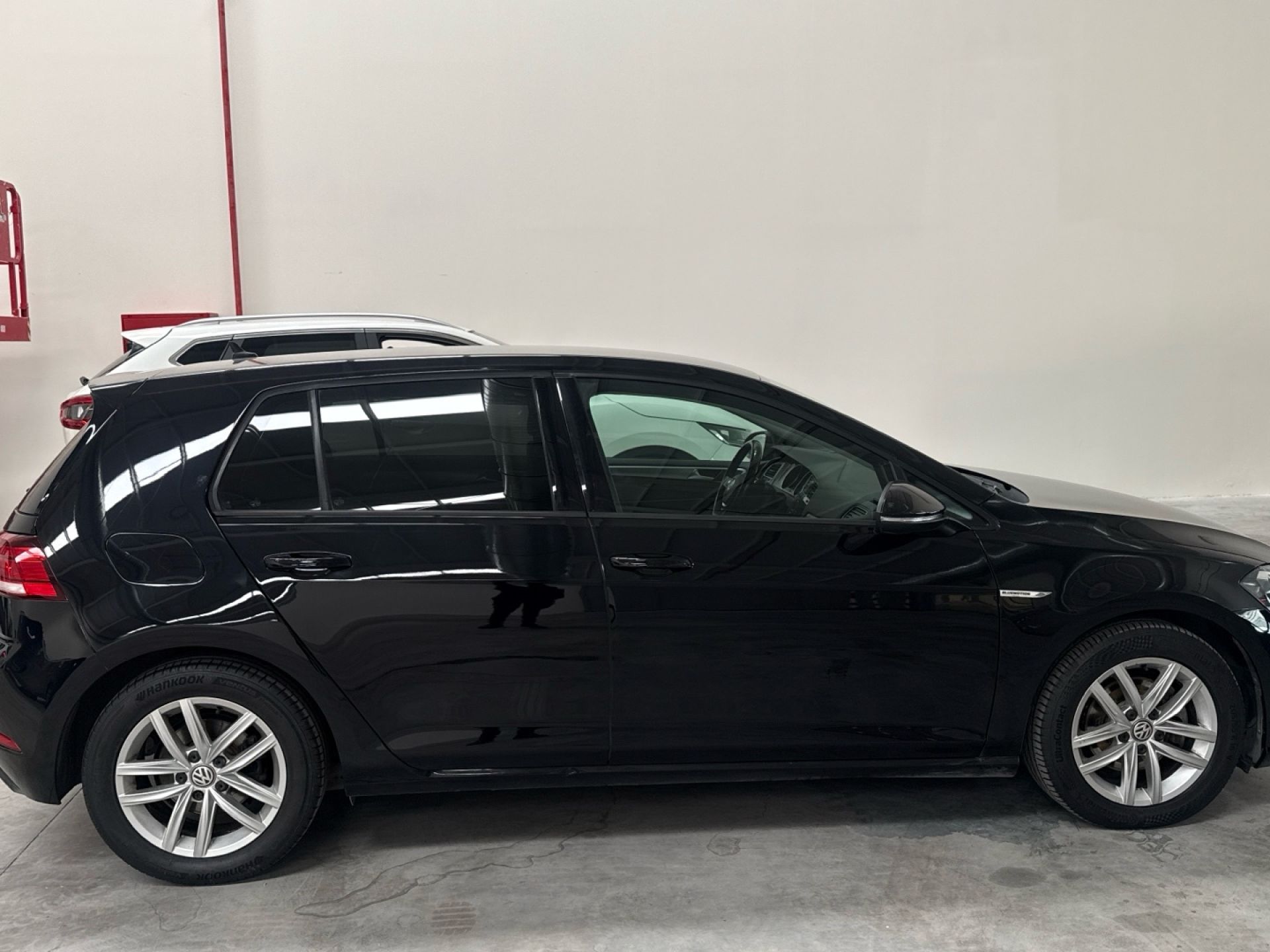 Volkswagen Golf - 8