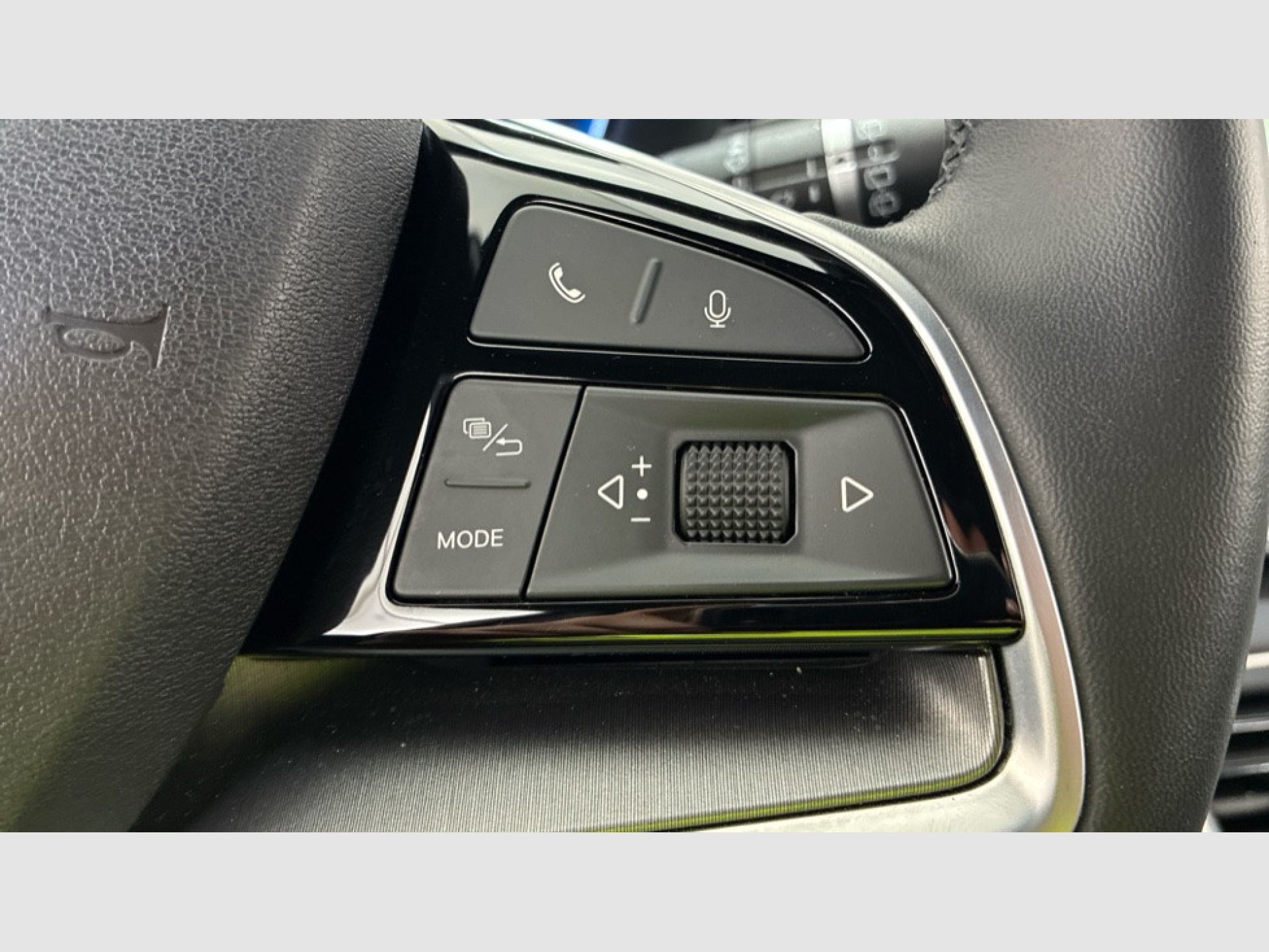 BYD Seal U DM-i - 12