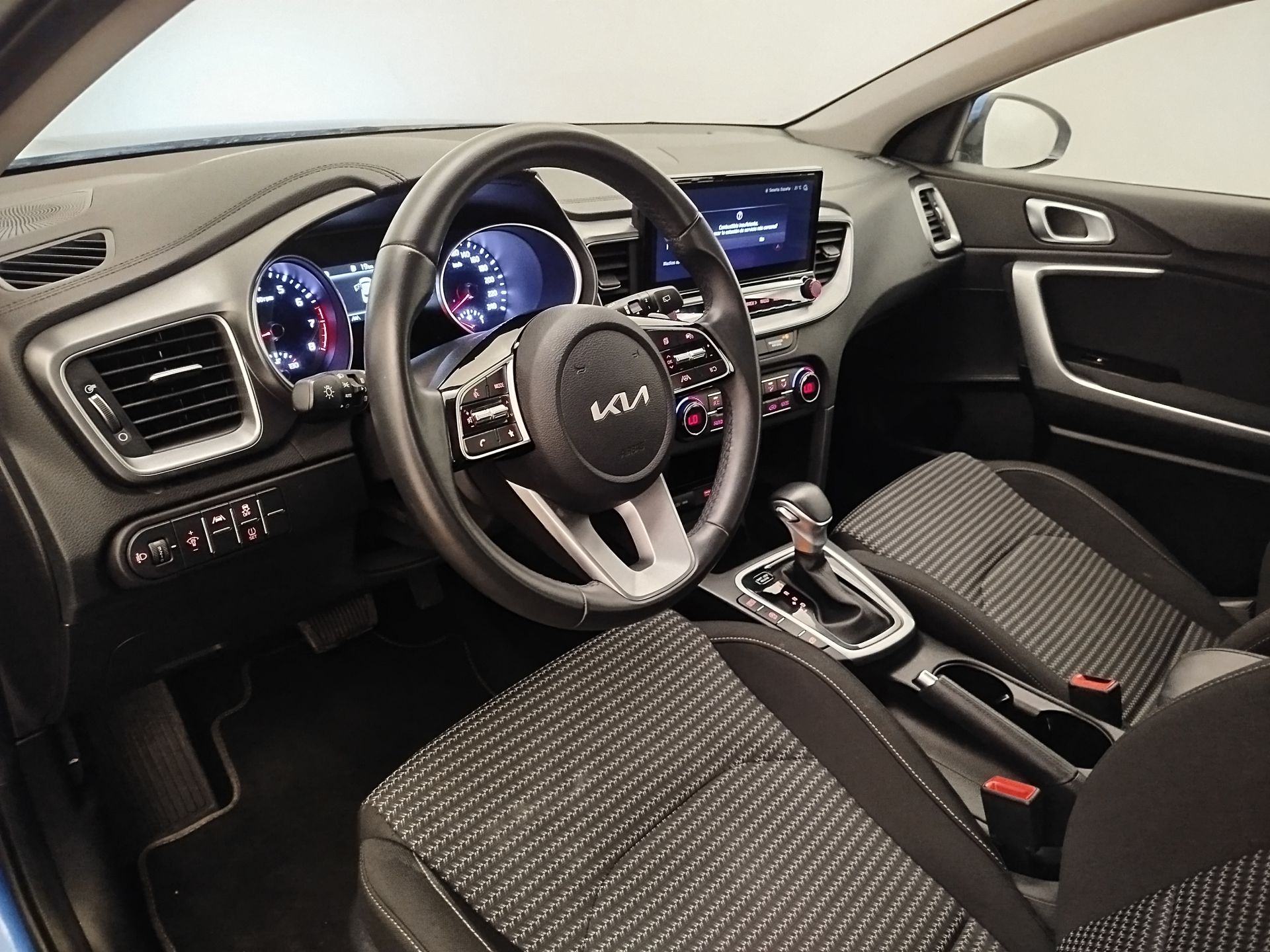 Kia XCeed - 4