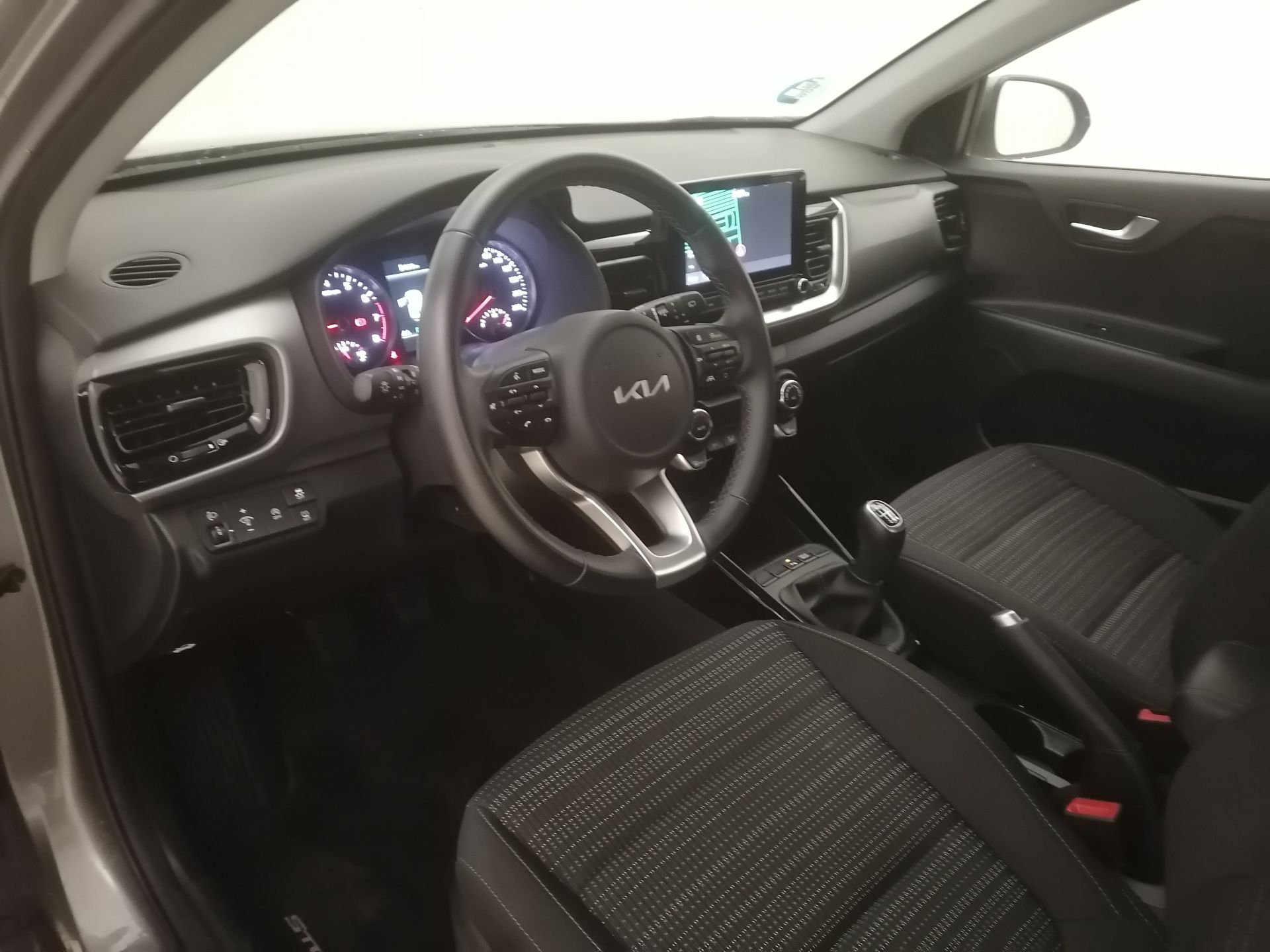 Kia Stonic - 8