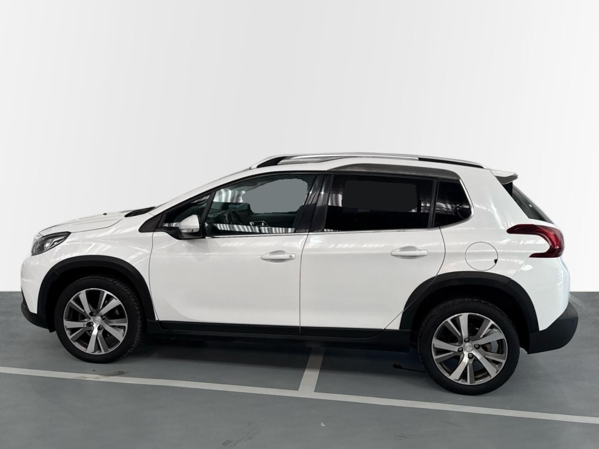 Peugeot 2008 - 4