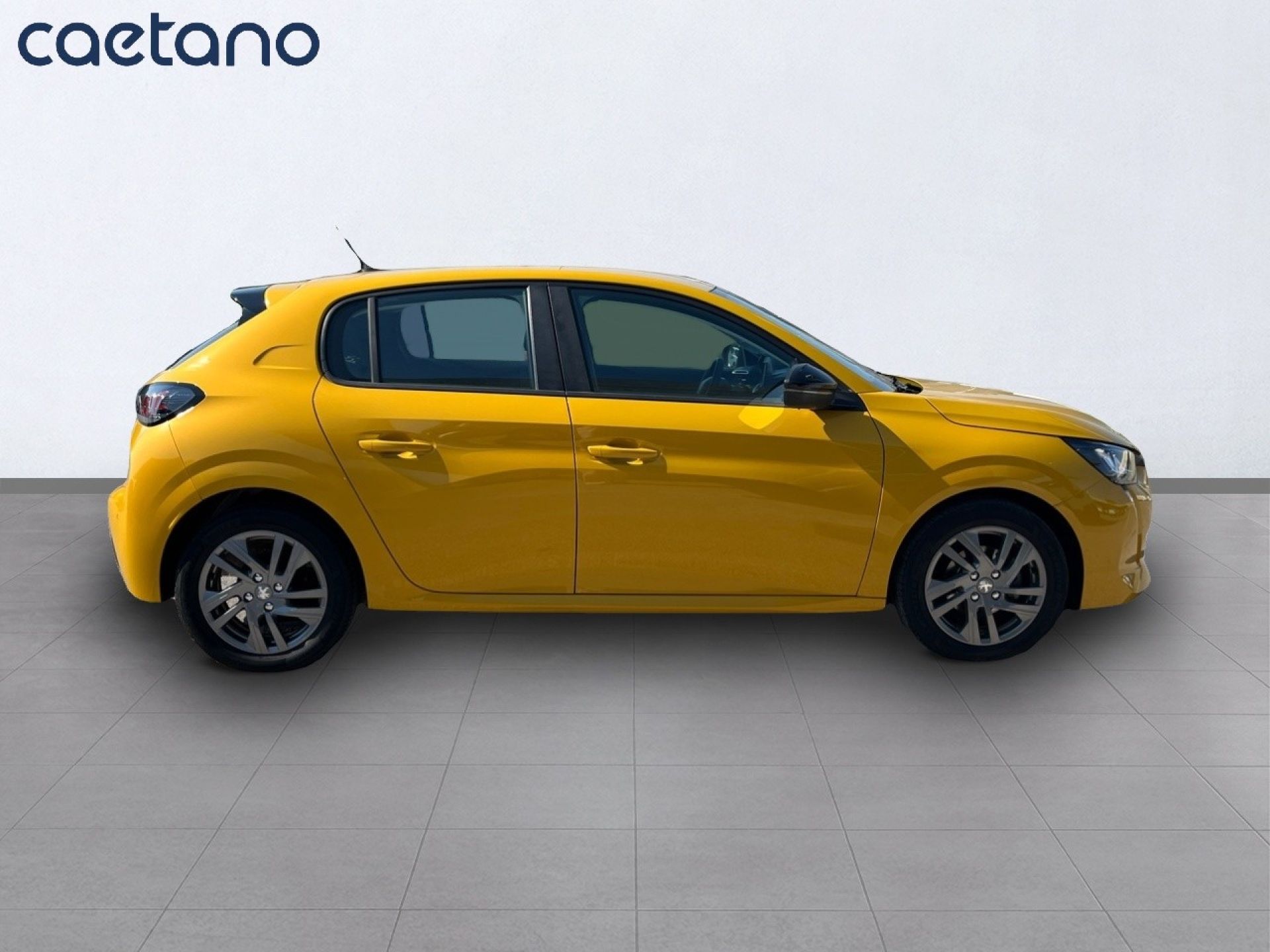 Peugeot 208 - 4