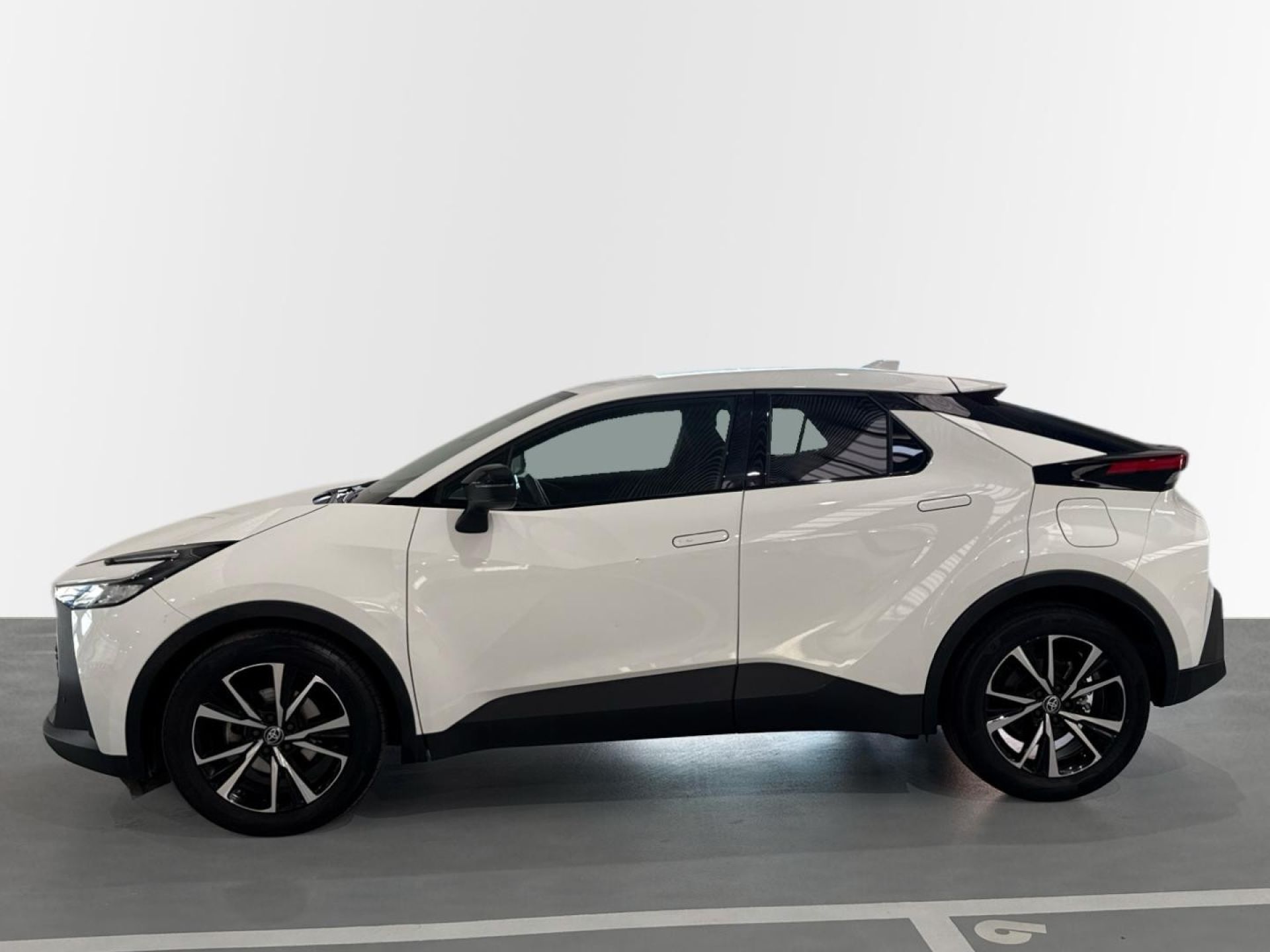 TOYOTA C-HR - 4