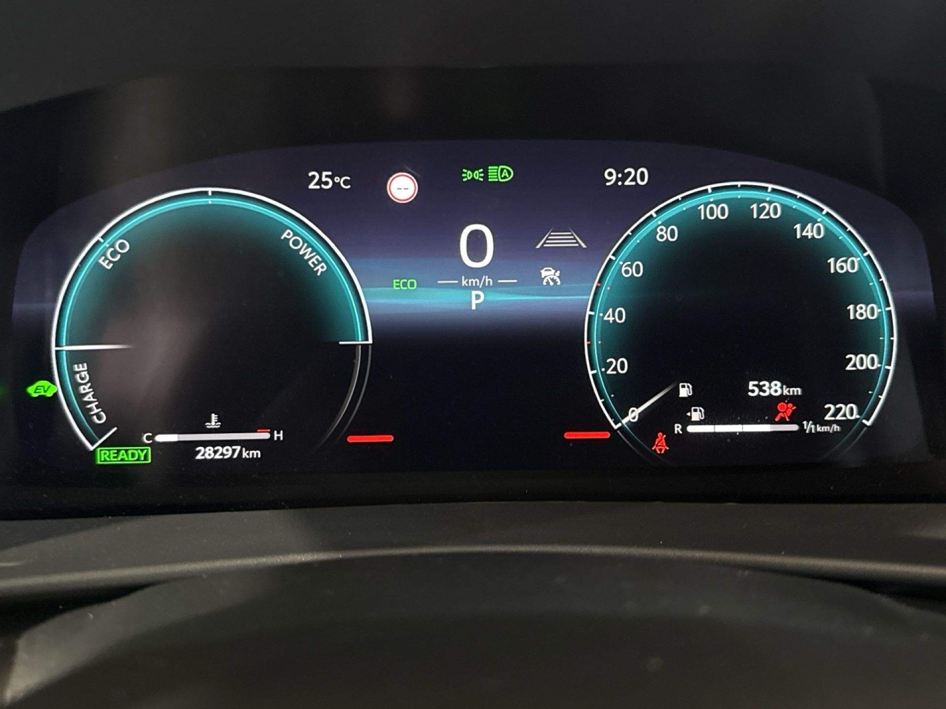 TOYOTA C-HR - 9
