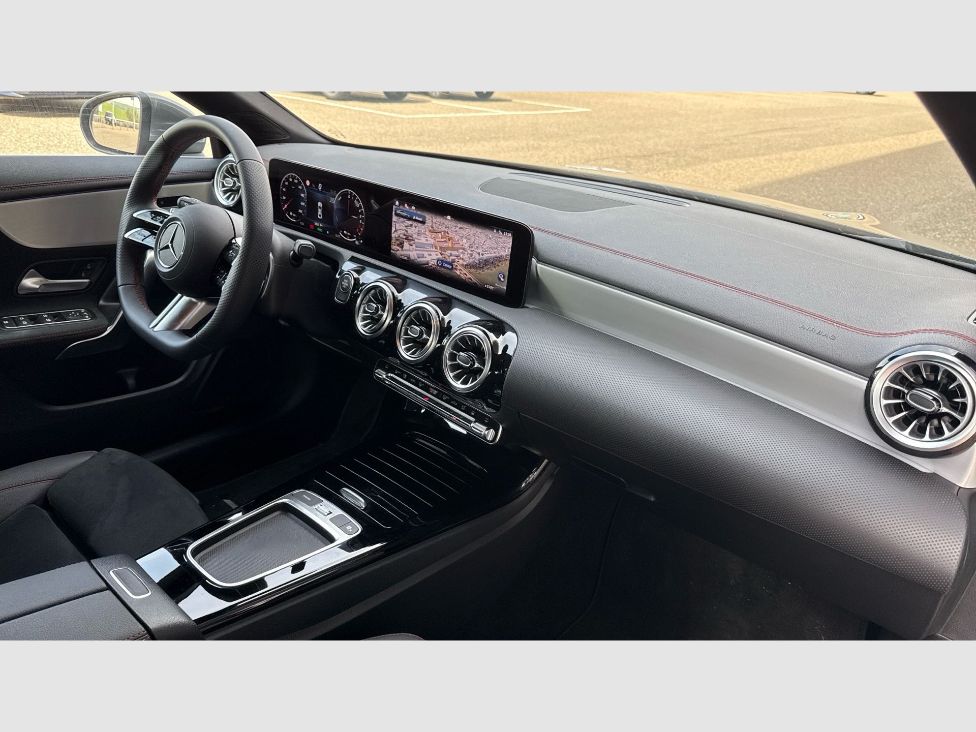 Mercedes-Benz CLA - 10