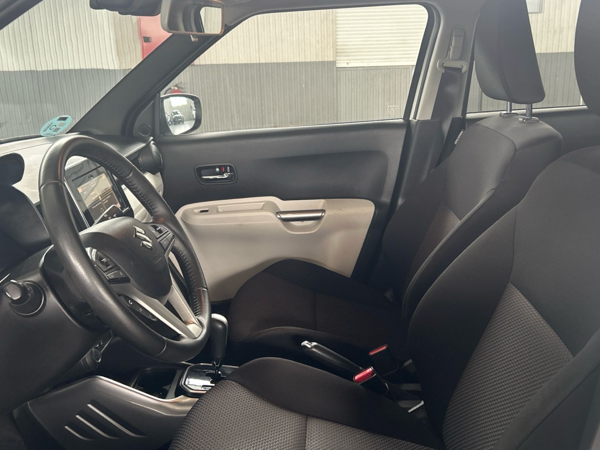 Suzuki Ignis - 11