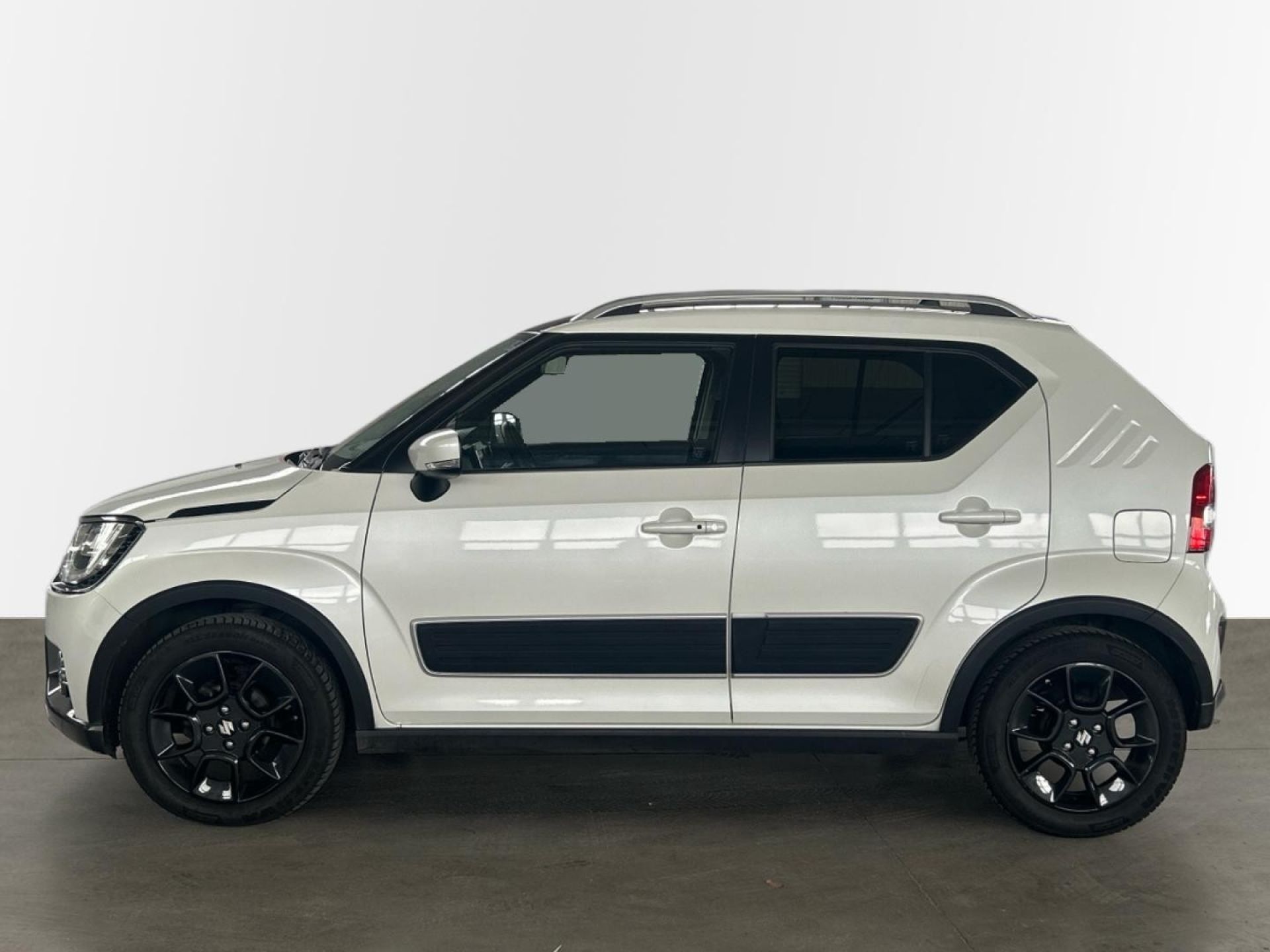 Suzuki Ignis - 4