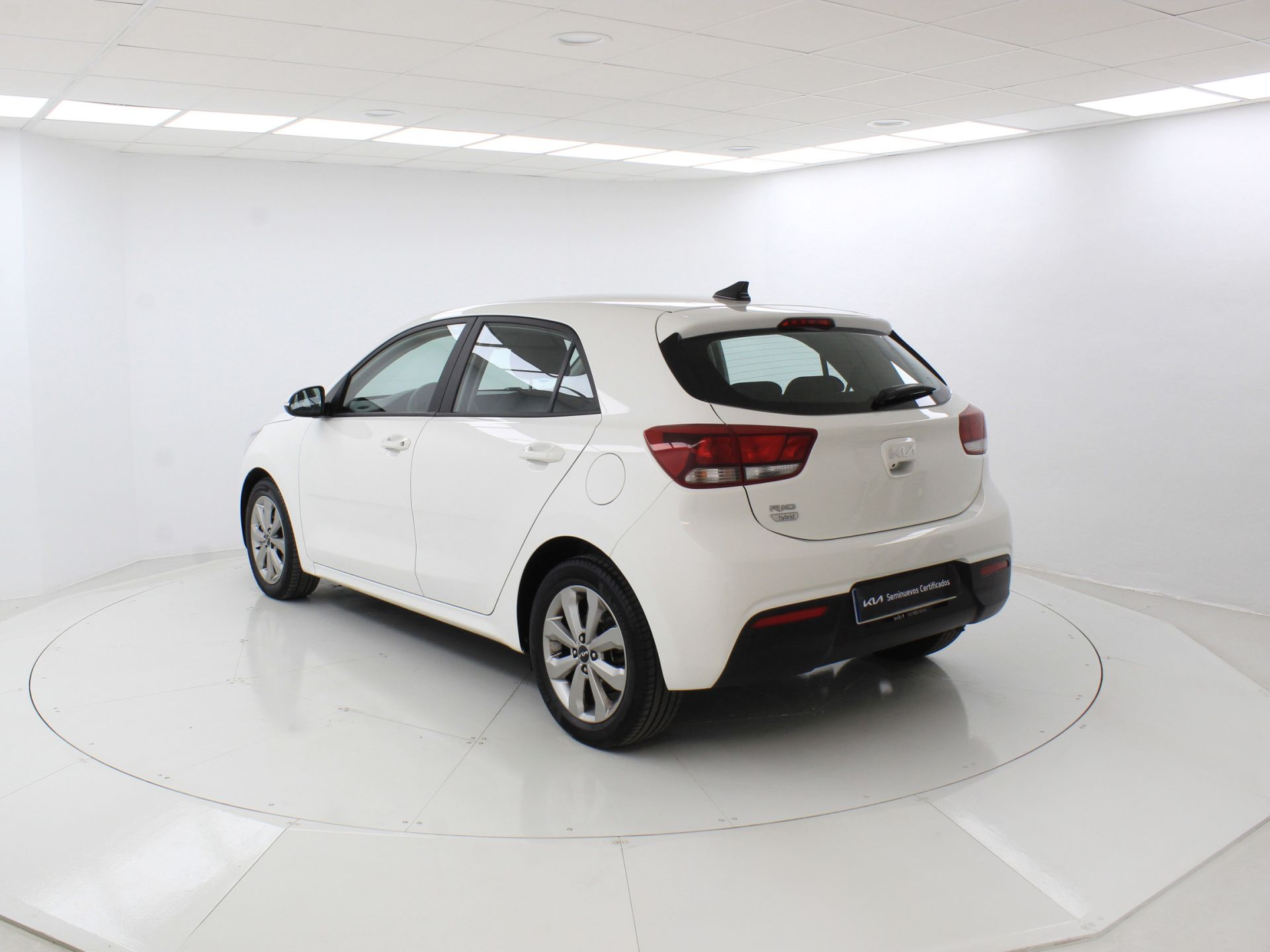 Kia Rio - 3
