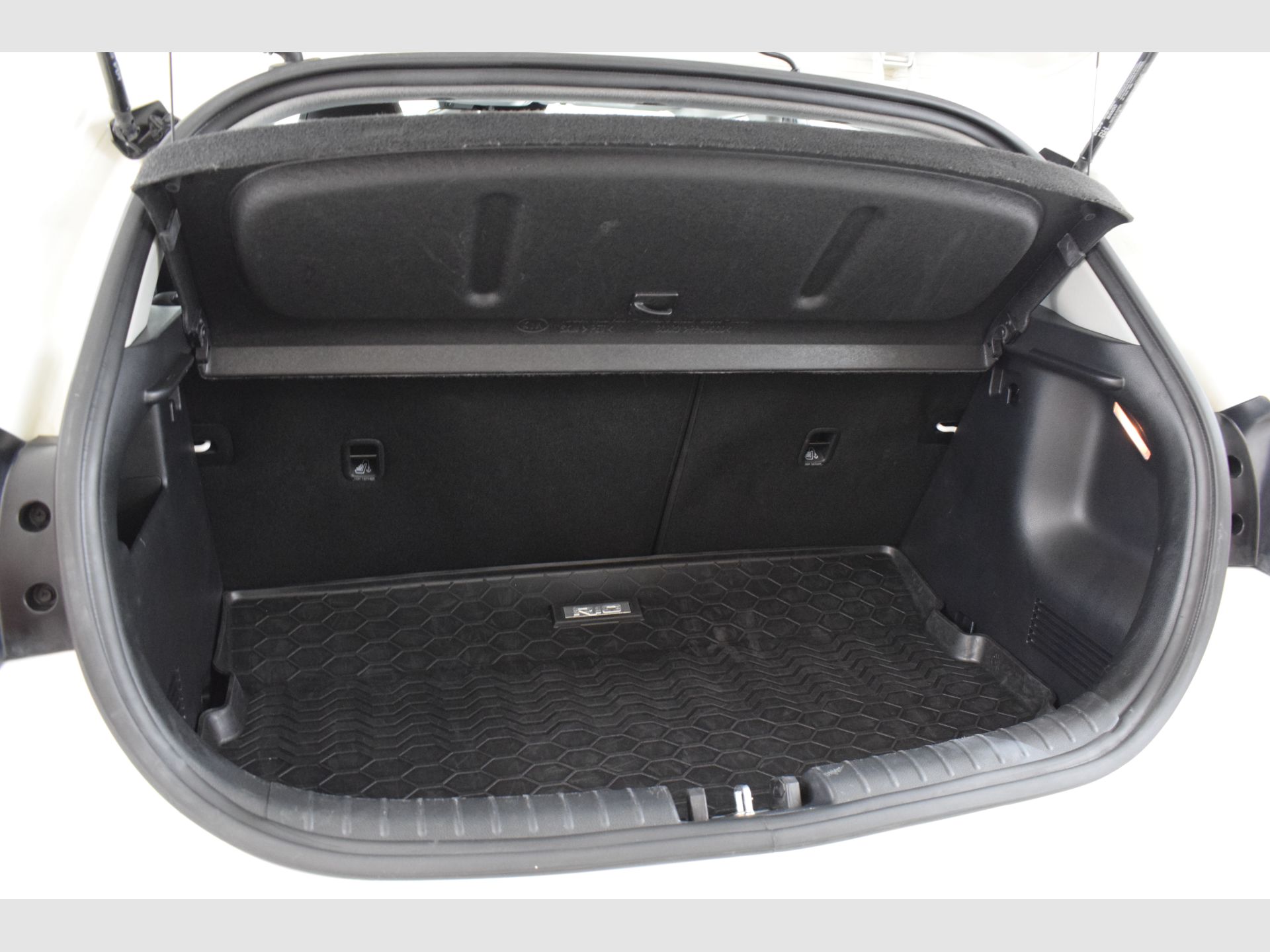 Kia Rio - 7